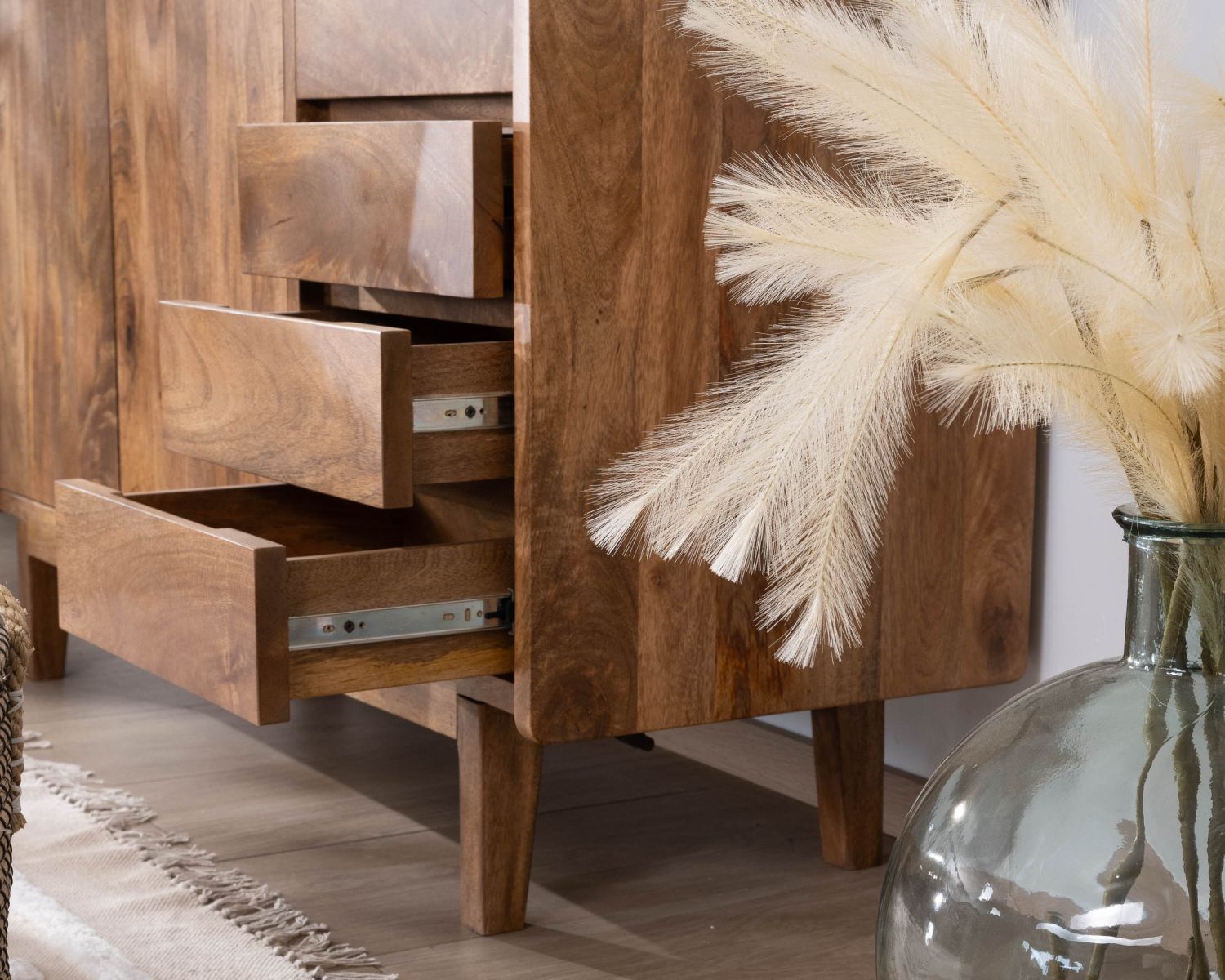 Meuble sous vasque 140 cm en manguier foncé avec portes et tiroirs "Kahiko"