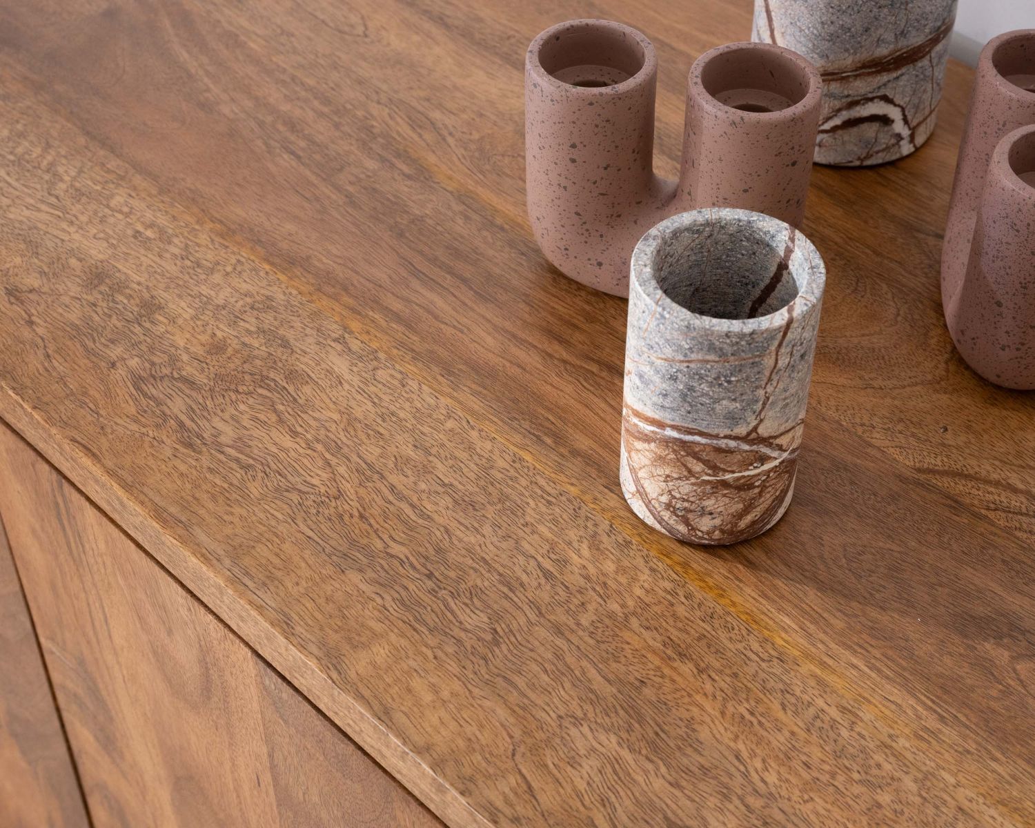 Meuble sous vasque 140 cm en manguier foncé avec portes et tiroirs "Kahiko"