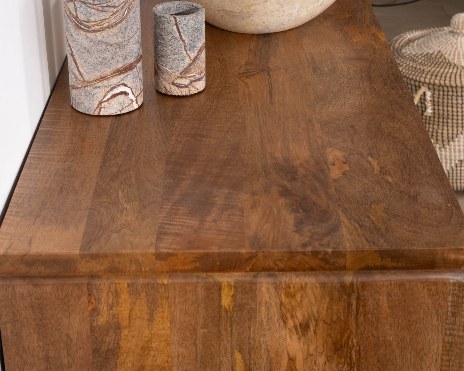 Meuble sous vasque suspendu 140 cm en manguier foncé "Nani" façades bi-texturées