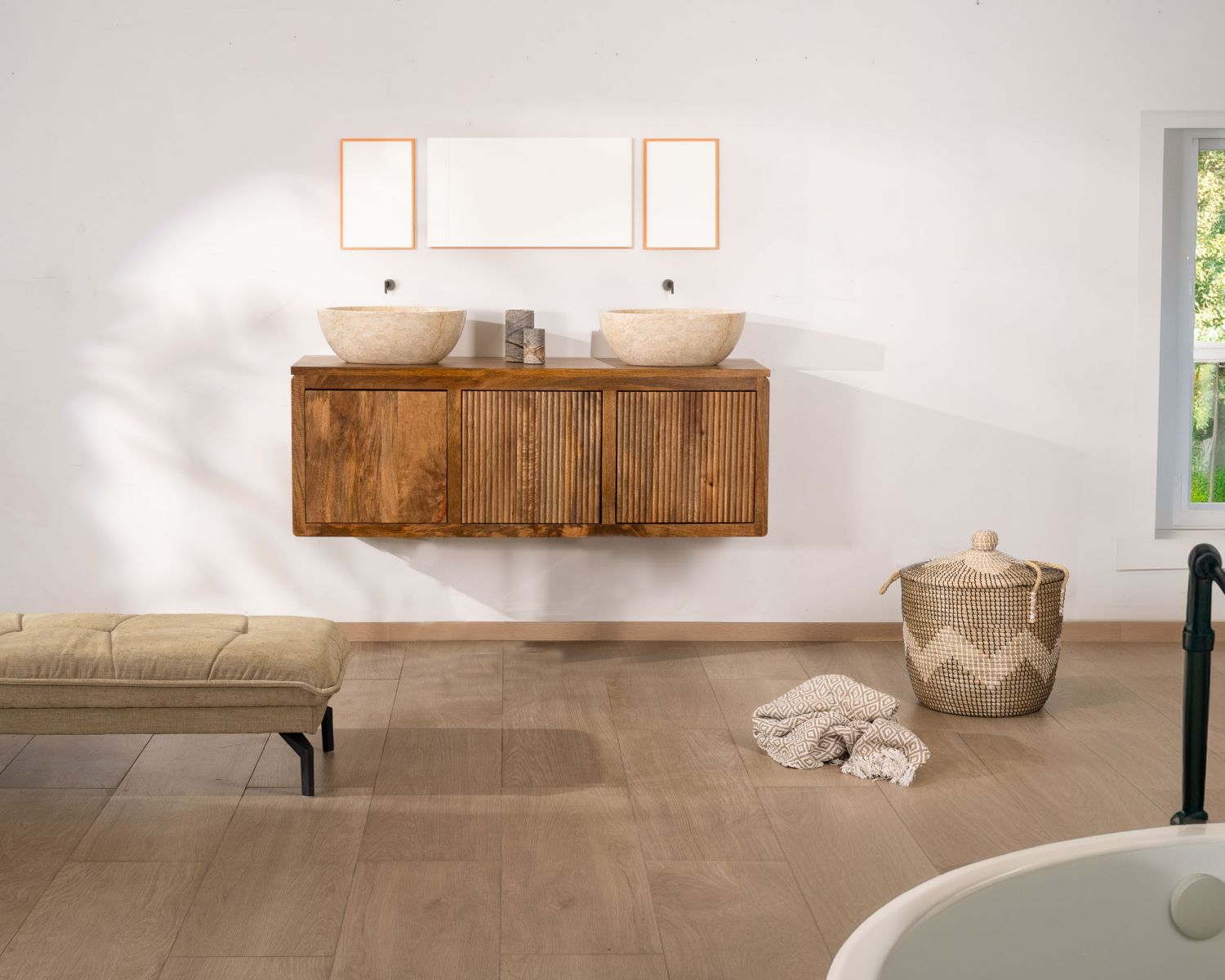 Meuble sous vasque suspendu 140 cm en manguier foncé "Nani" façades bi-texturées