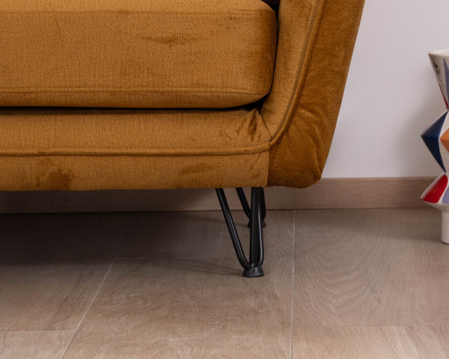 Fauteuil vintage ocre en tissu et métal ultra confort "Hasting"