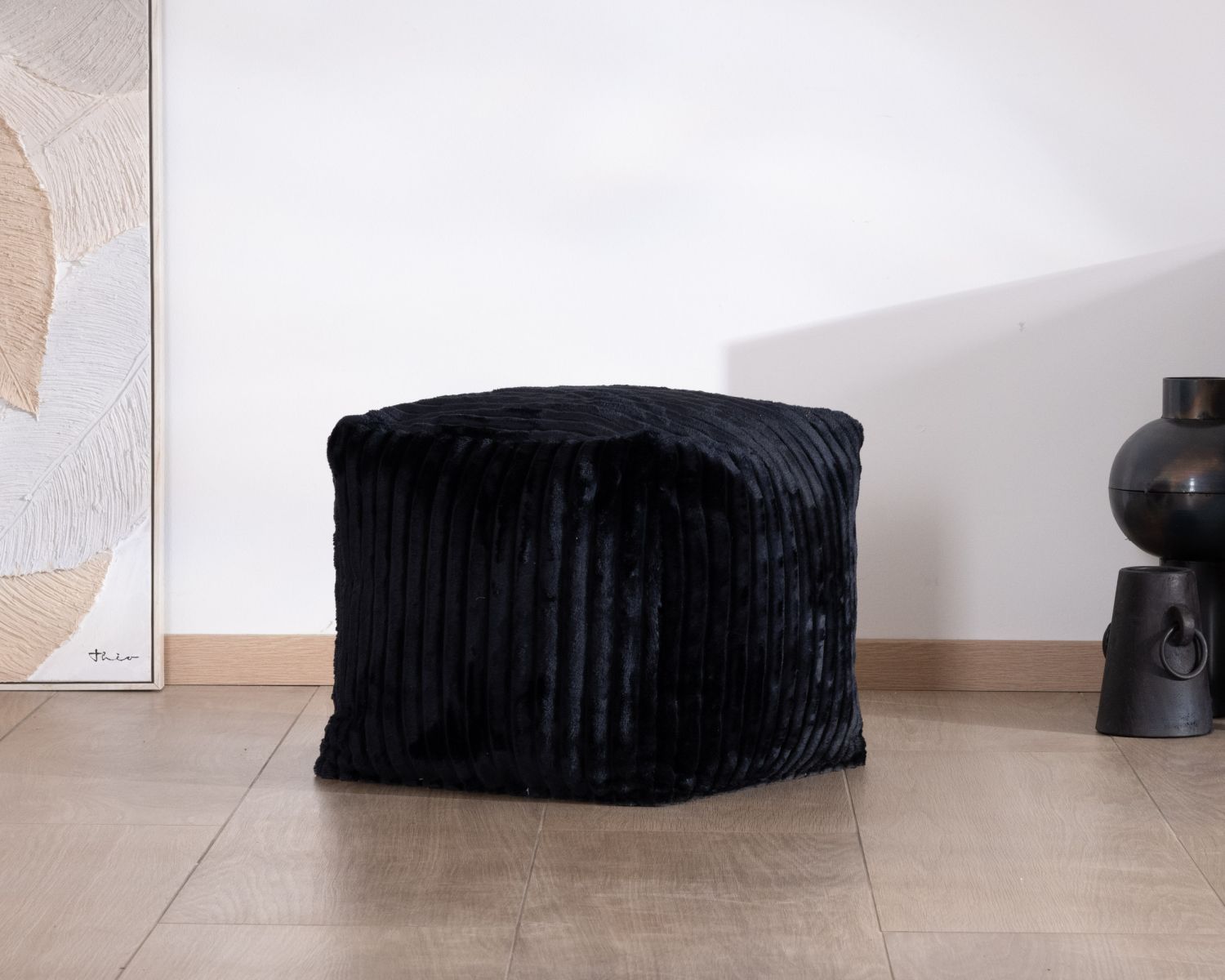 Pouf carré en velours côtelé anthracite "Lizard" esprit cosy chic
