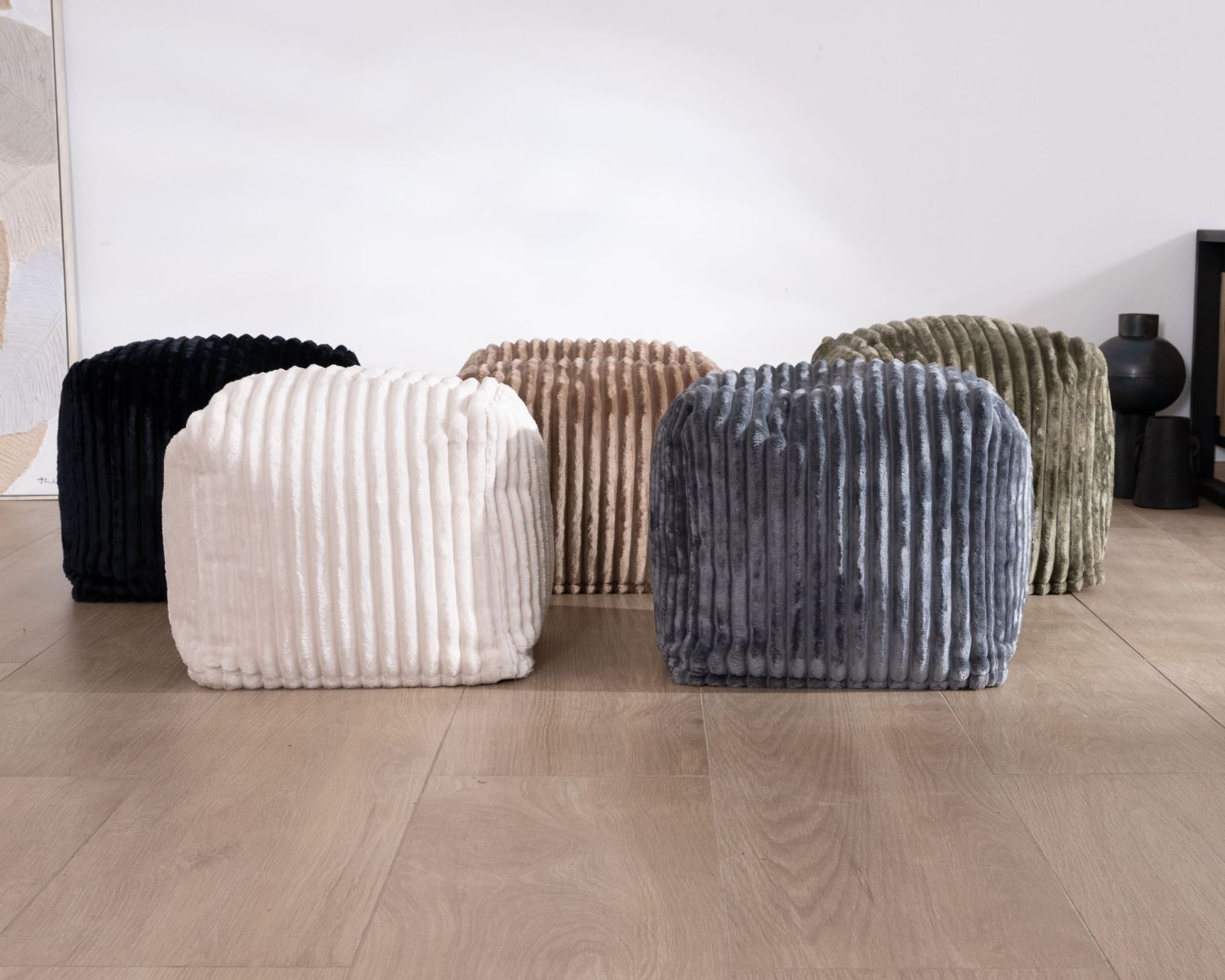 Pouf cubique en velours côtelé kaki "Lizard"