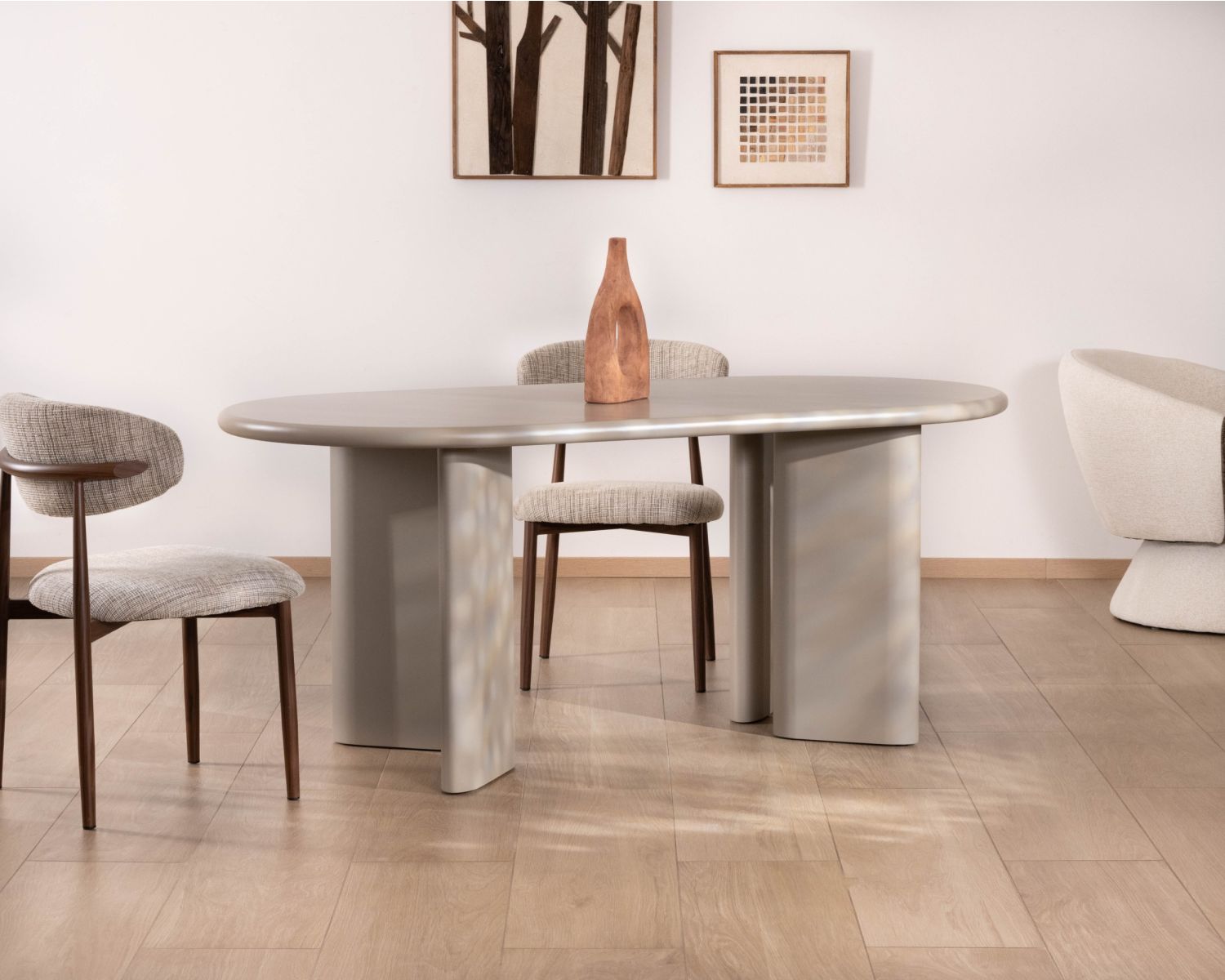 Table de repas ovale 180 cm design moderne et épuré beige "Odyna"