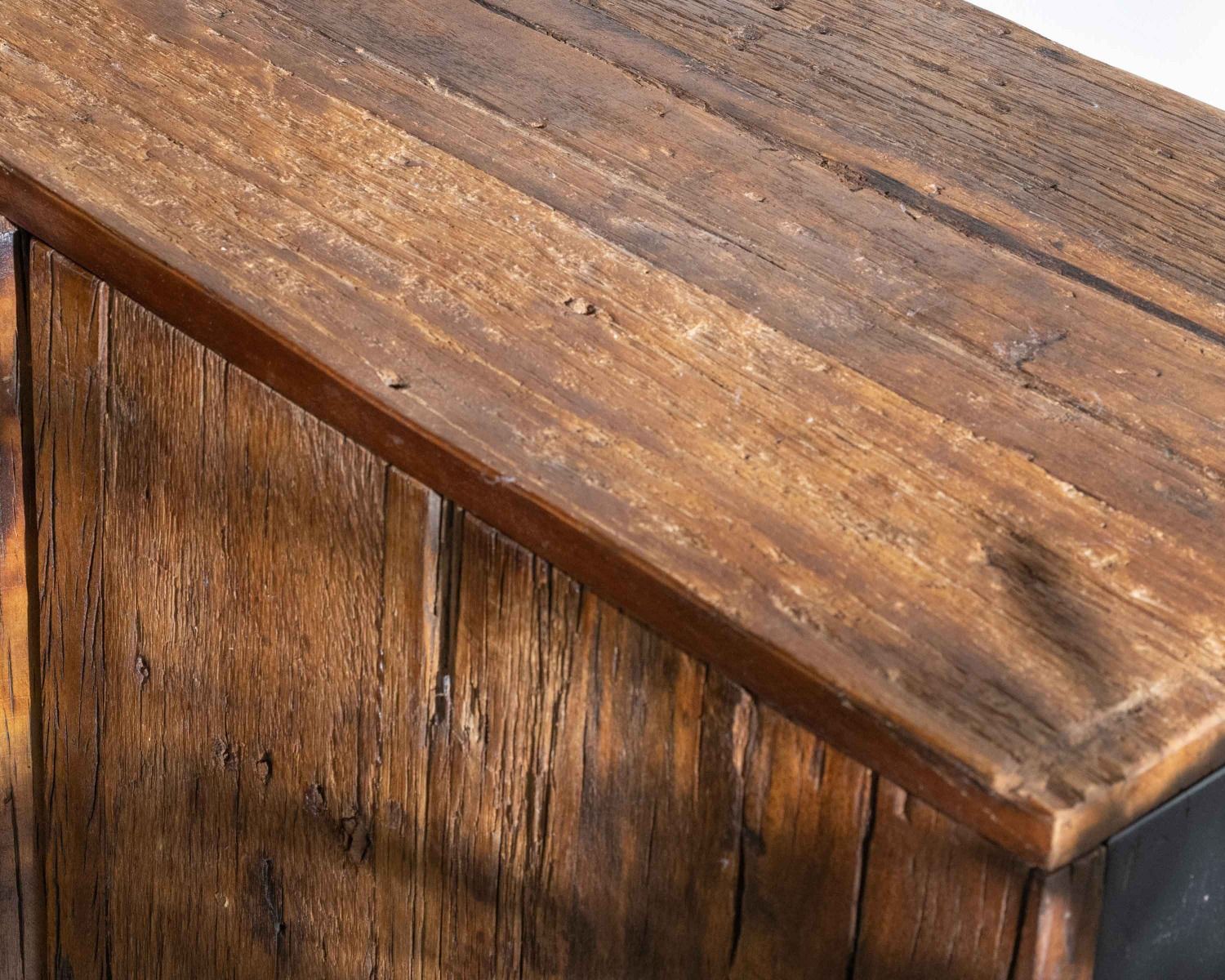 Buffet bas 3 portes acacia massif 150cm "Cachou chic"