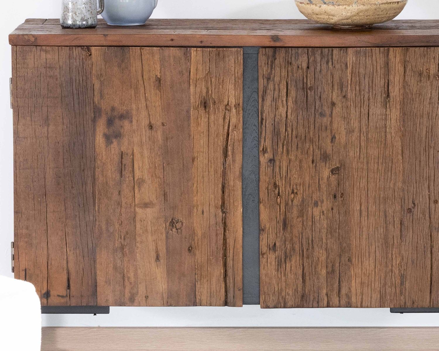 Buffet bas 2 portes style industriel rétro acacia et métal noir "Cachou Chic"