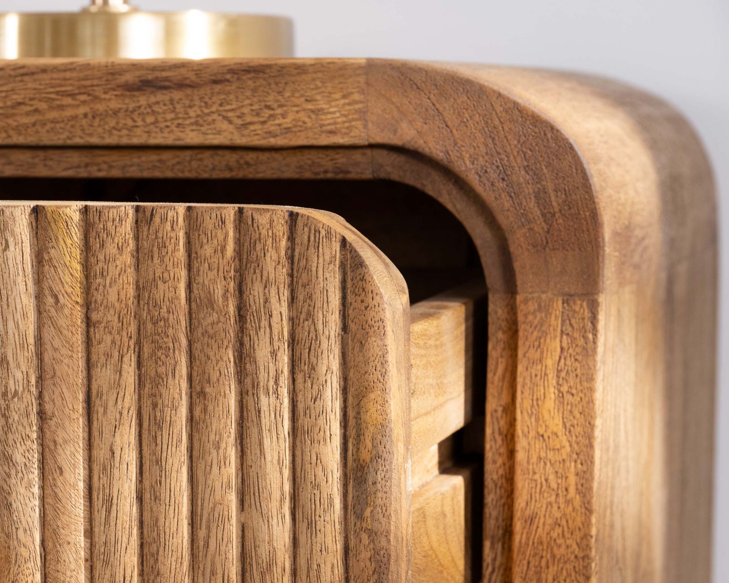 Table de nuit en acacia 1 tiroir facetté "Céresto"