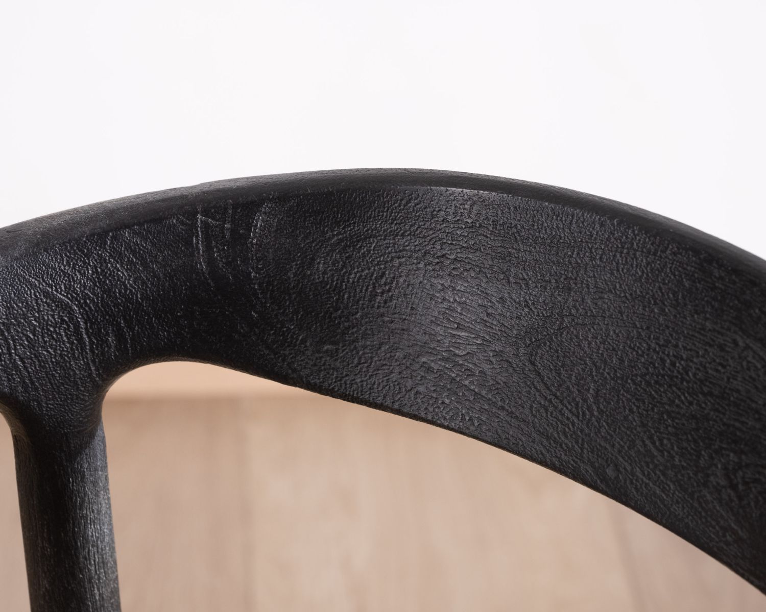 Lot de 2 chaises design en bois noir et assise jute tressée "Vogue"