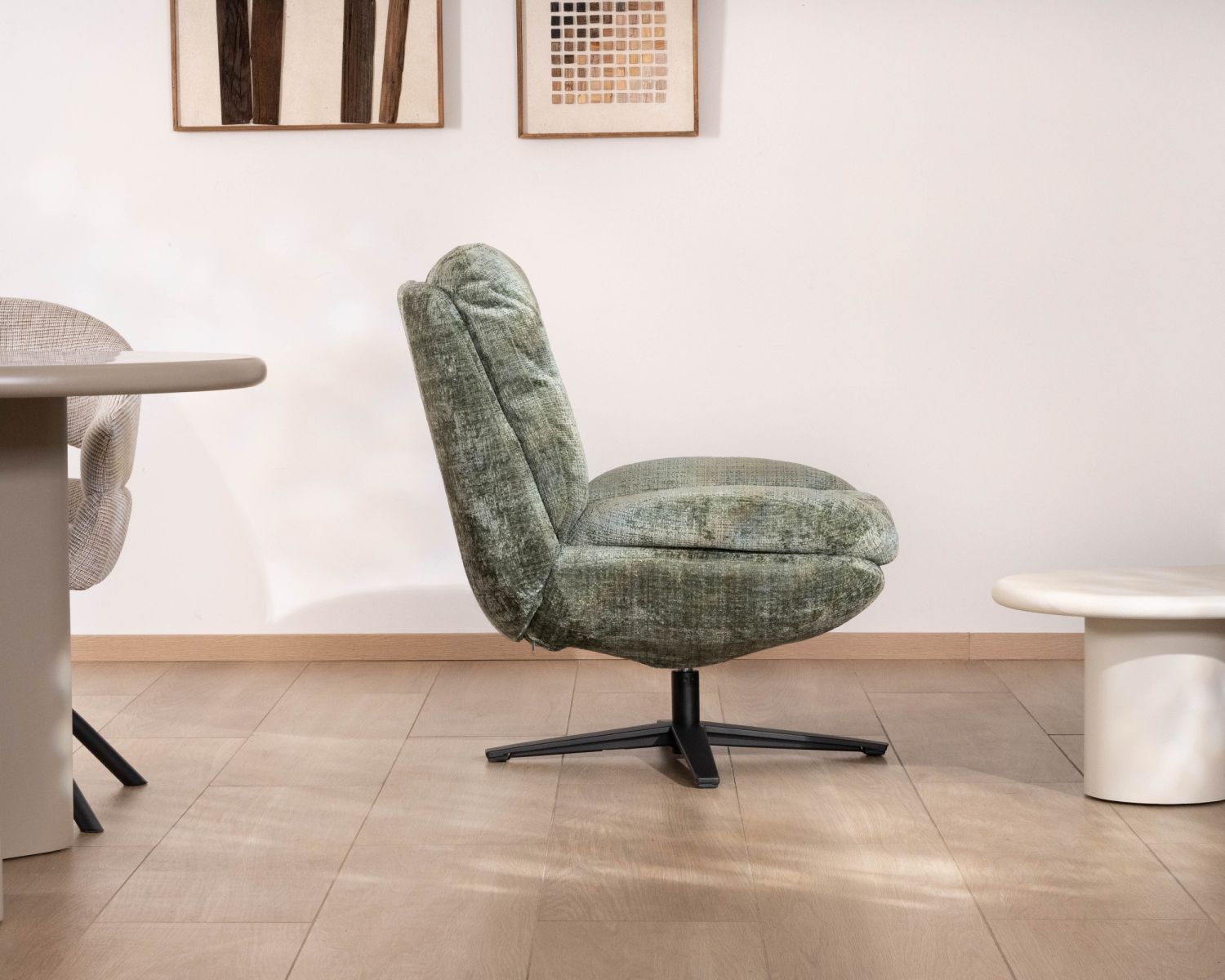 Fauteuil enveloppant esprit vintage vert sauge “Panama” pivotant 360°