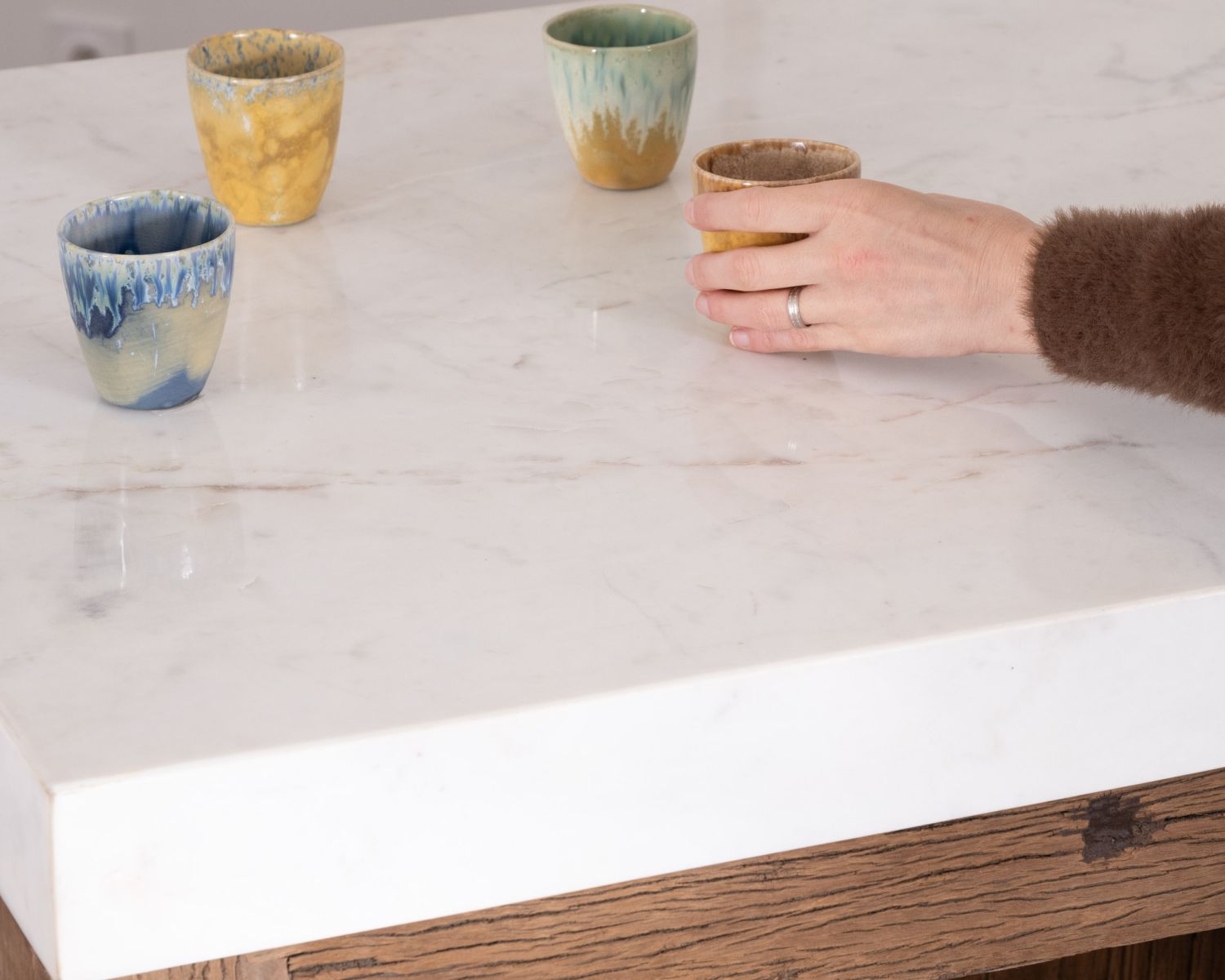  Billot de cuisine en teck recyclé et plateau marbre blanc "Grana"