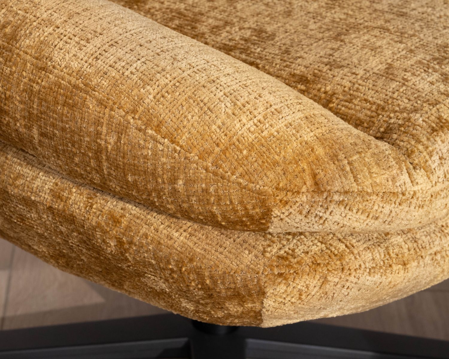 Fauteuil lounge style vintage jaune moutarde “Panama” pivotant 360° confort enveloppant