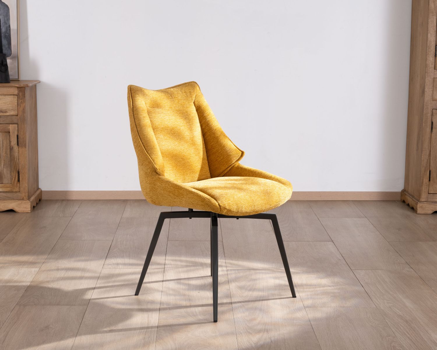 Lot de 2 chaises de repas design vintage "Niko" tissu jaune moutarde