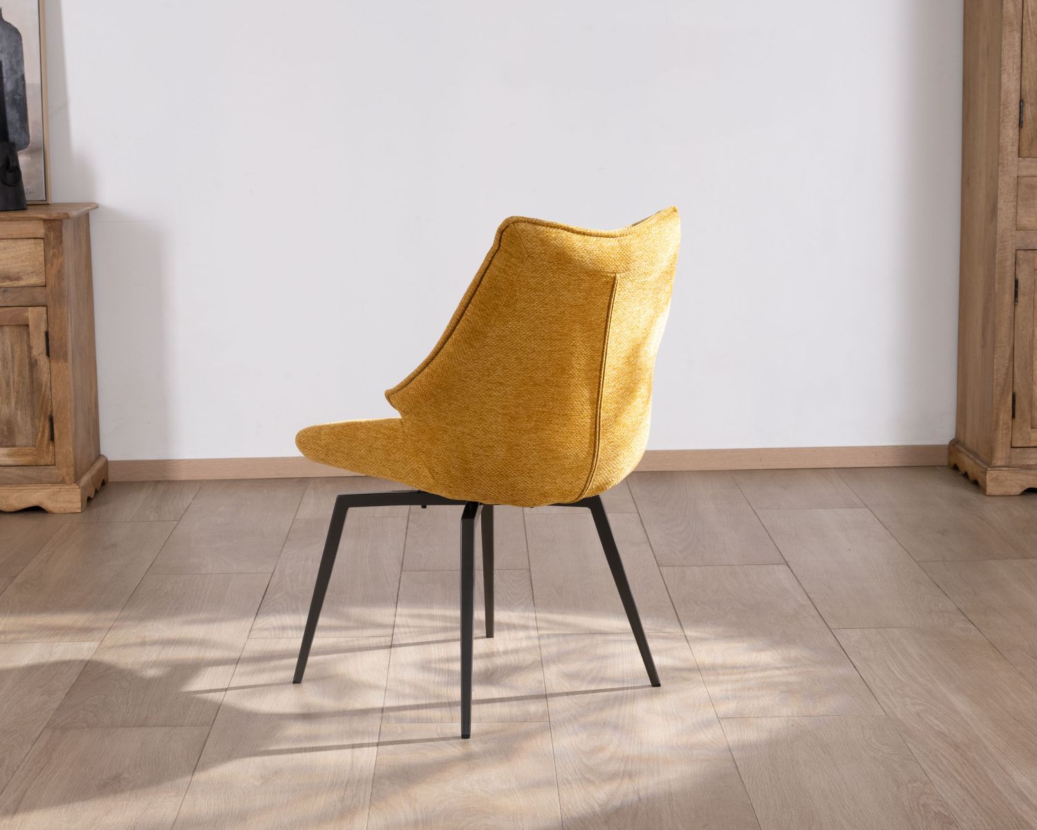 Lot de 2 chaises de repas design vintage "Niko" tissu jaune moutarde