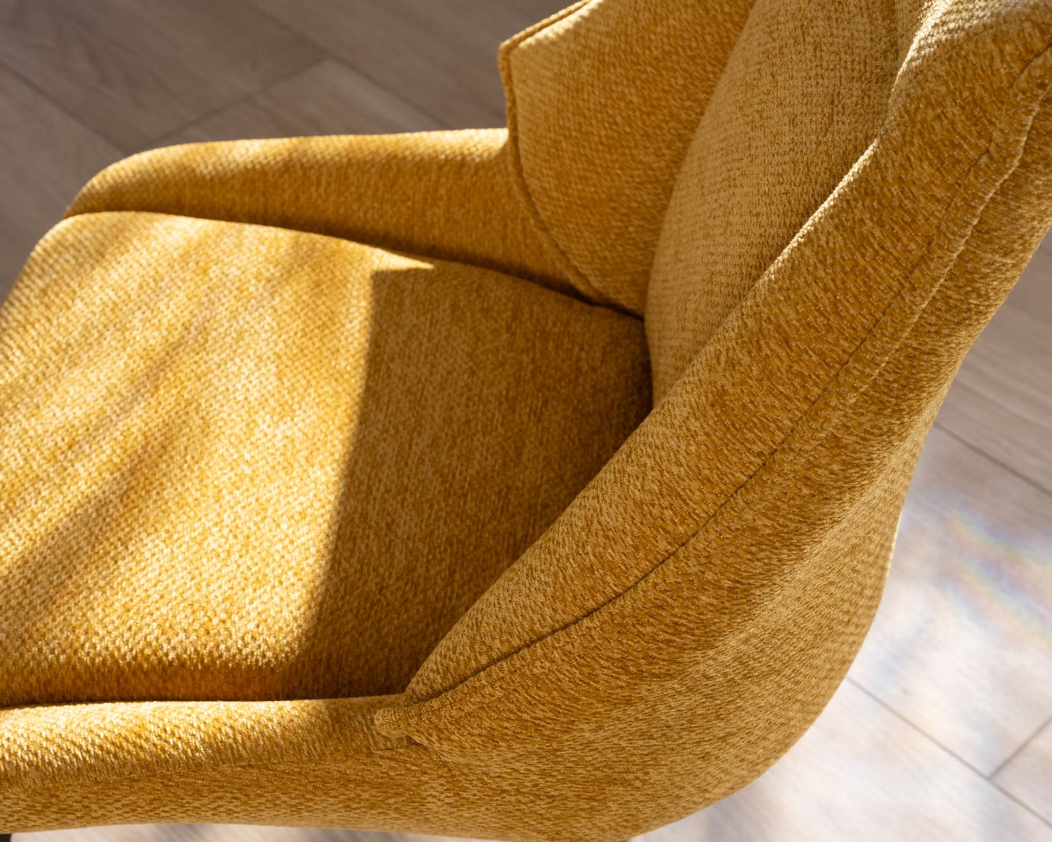 Lot de 2 chaises de repas design vintage "Niko" tissu jaune moutarde