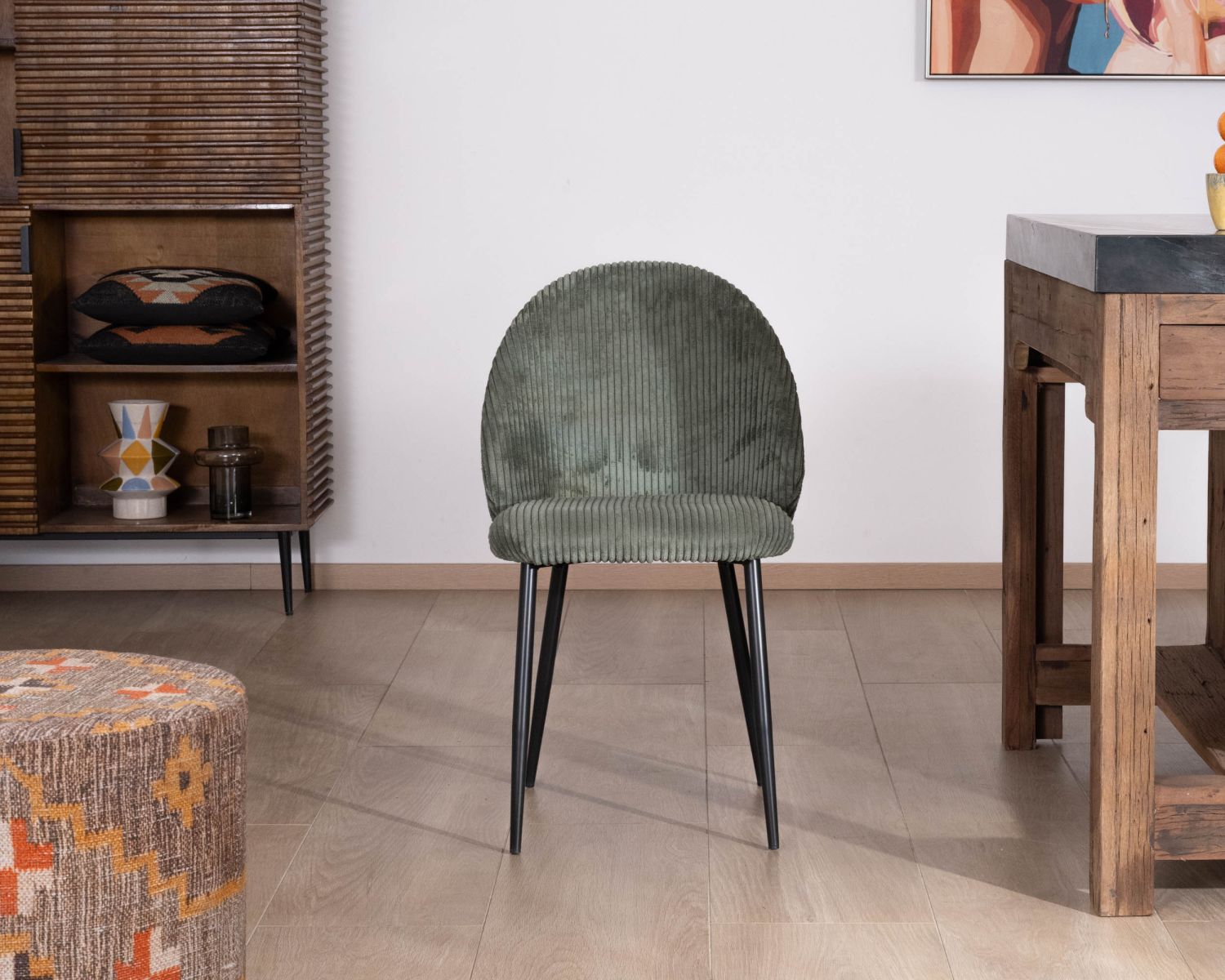 Lot de 4 chaises de repas en velours vert sauge foncé "Bellot" esprit vintage