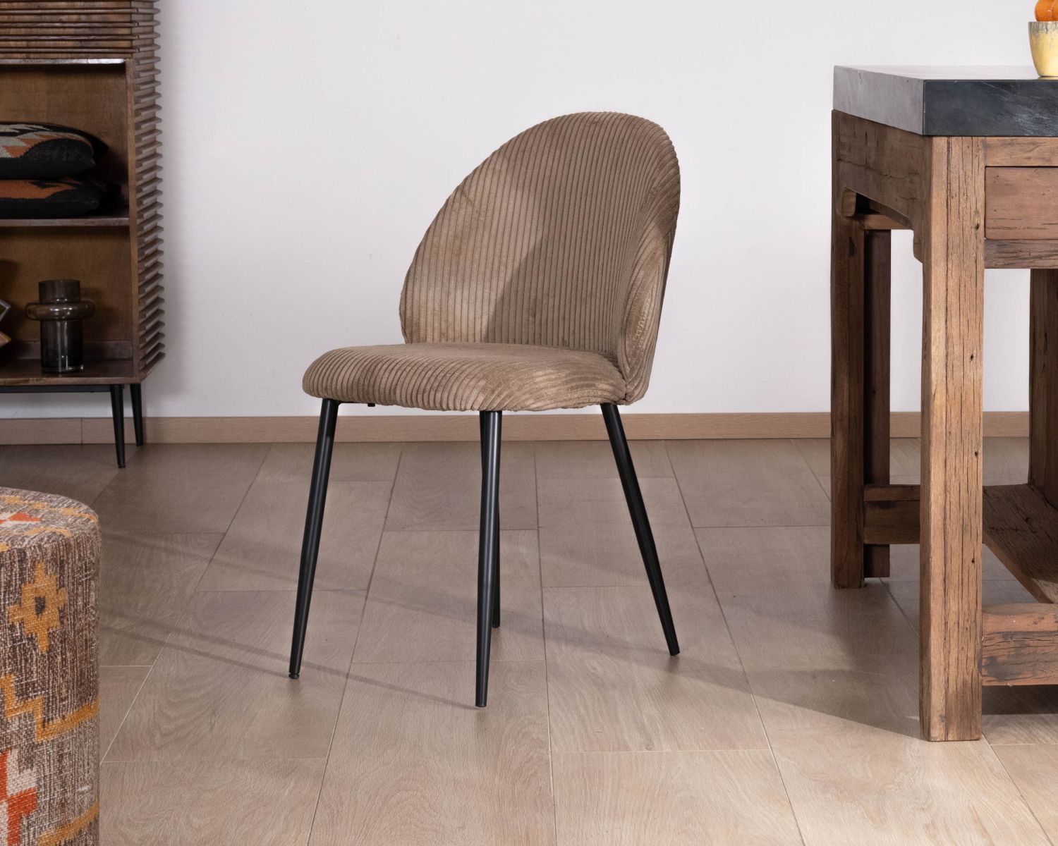 Lot de 4 chaises de repas en velours côtelé taupe esprit vintage "Bellot" 