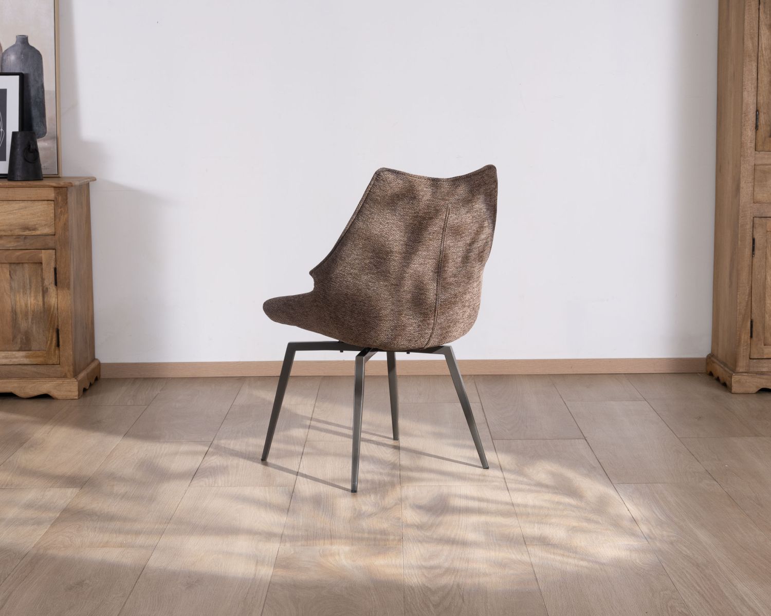 Lot de 2 chaises de repas couleur chocolat et pieds métal design "Niko"