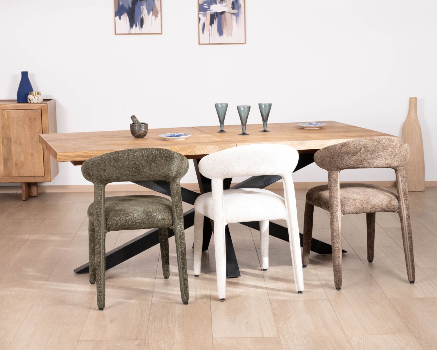 Table de repas extensible 190-250 cm en manguier avec pieds étoile "Maestro"