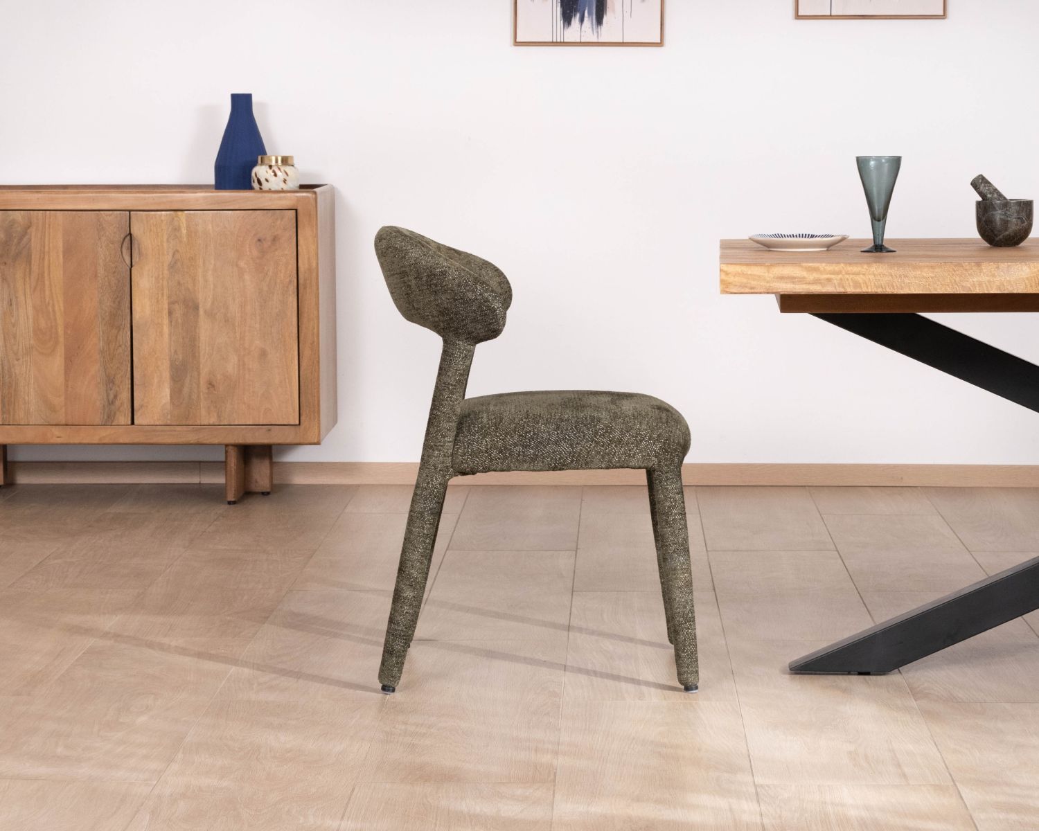 Lot de 2 chaises de repas design recouvrement total en tissu bouclettes kaki "Amarello"