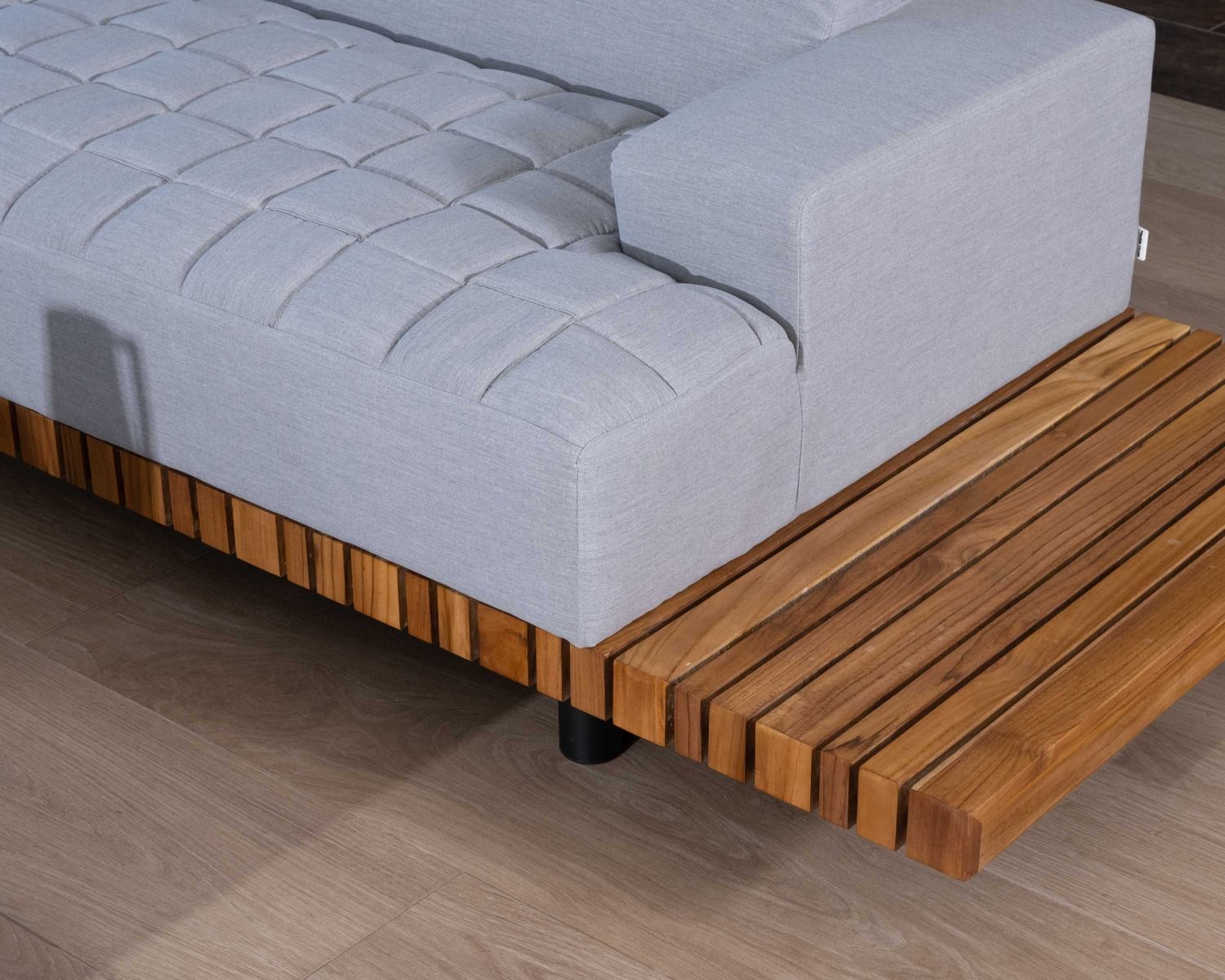 Canapé haut de gamme avec retour droit tissu Sunbrella gris clair "Lombok"