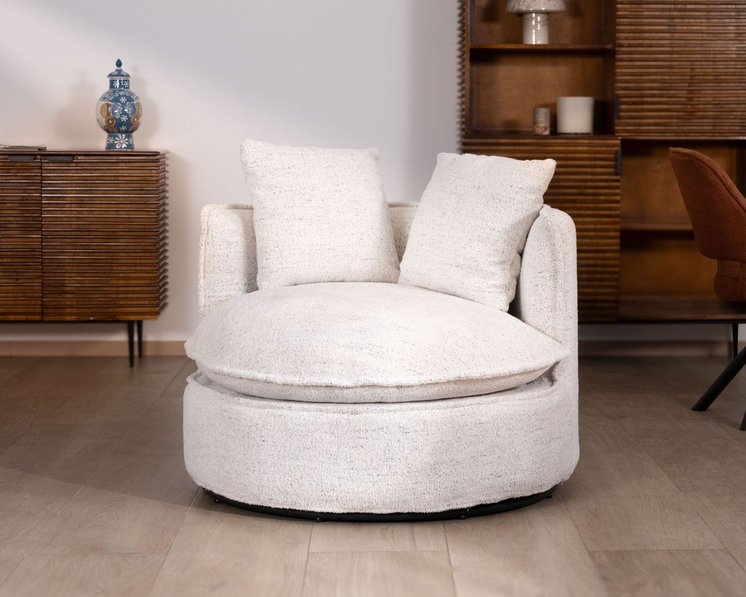 Chauffeuse ronde pivotante 360° "CosyPop" en tissu bouclette blanc chiné