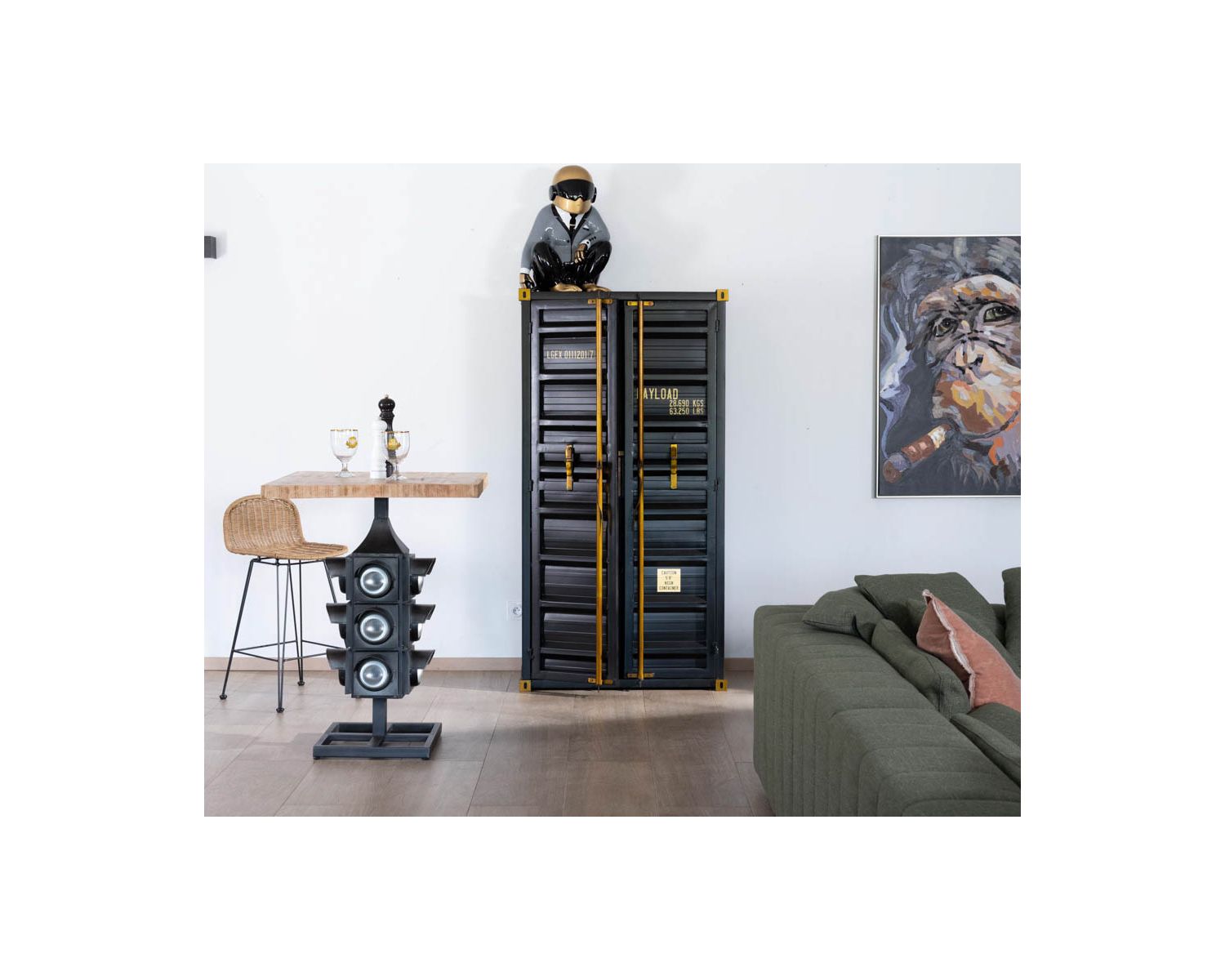 Rangement bar style container à doubles portes noir "Crazy"