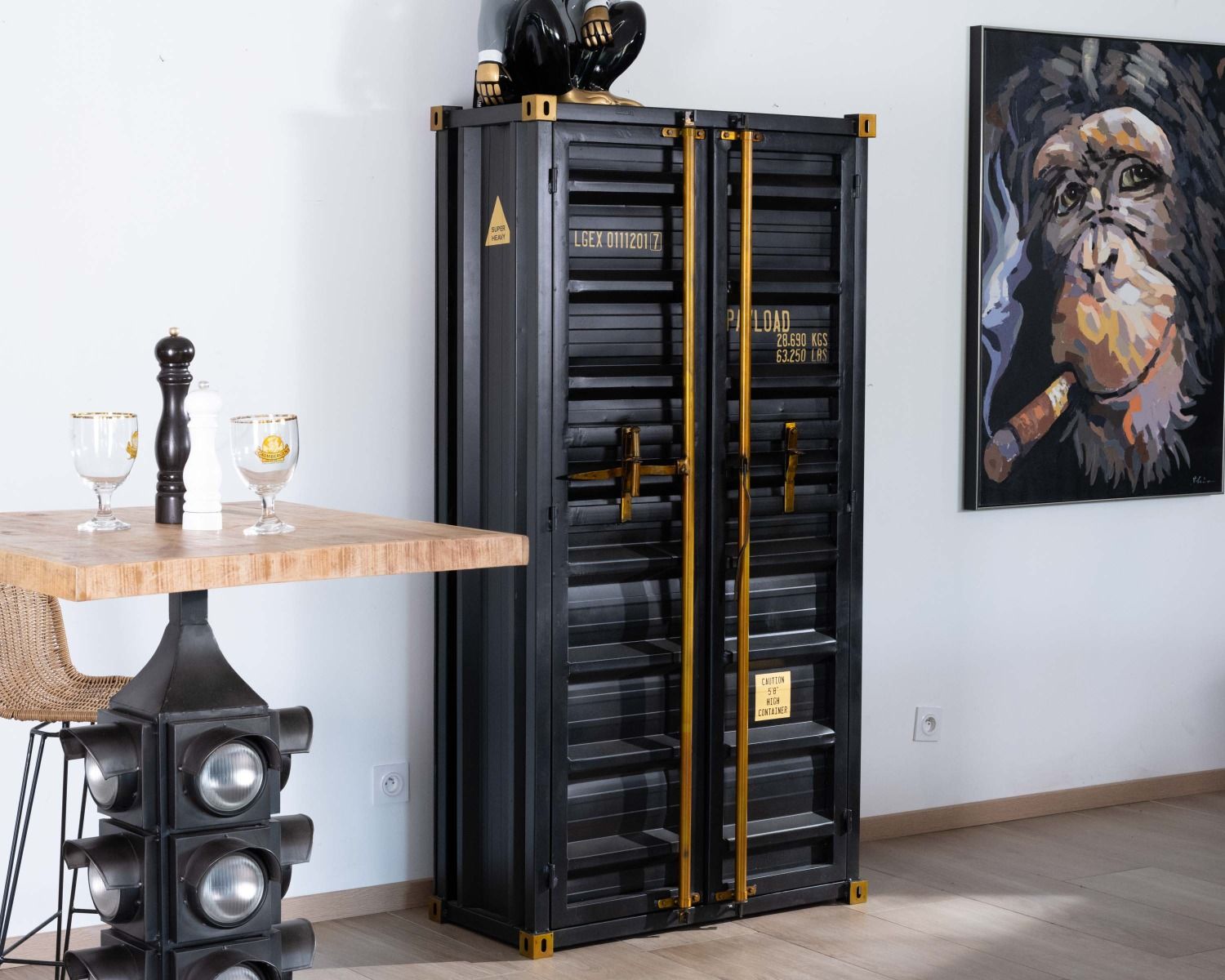 Rangement bar style container à doubles portes noir "Crazy"