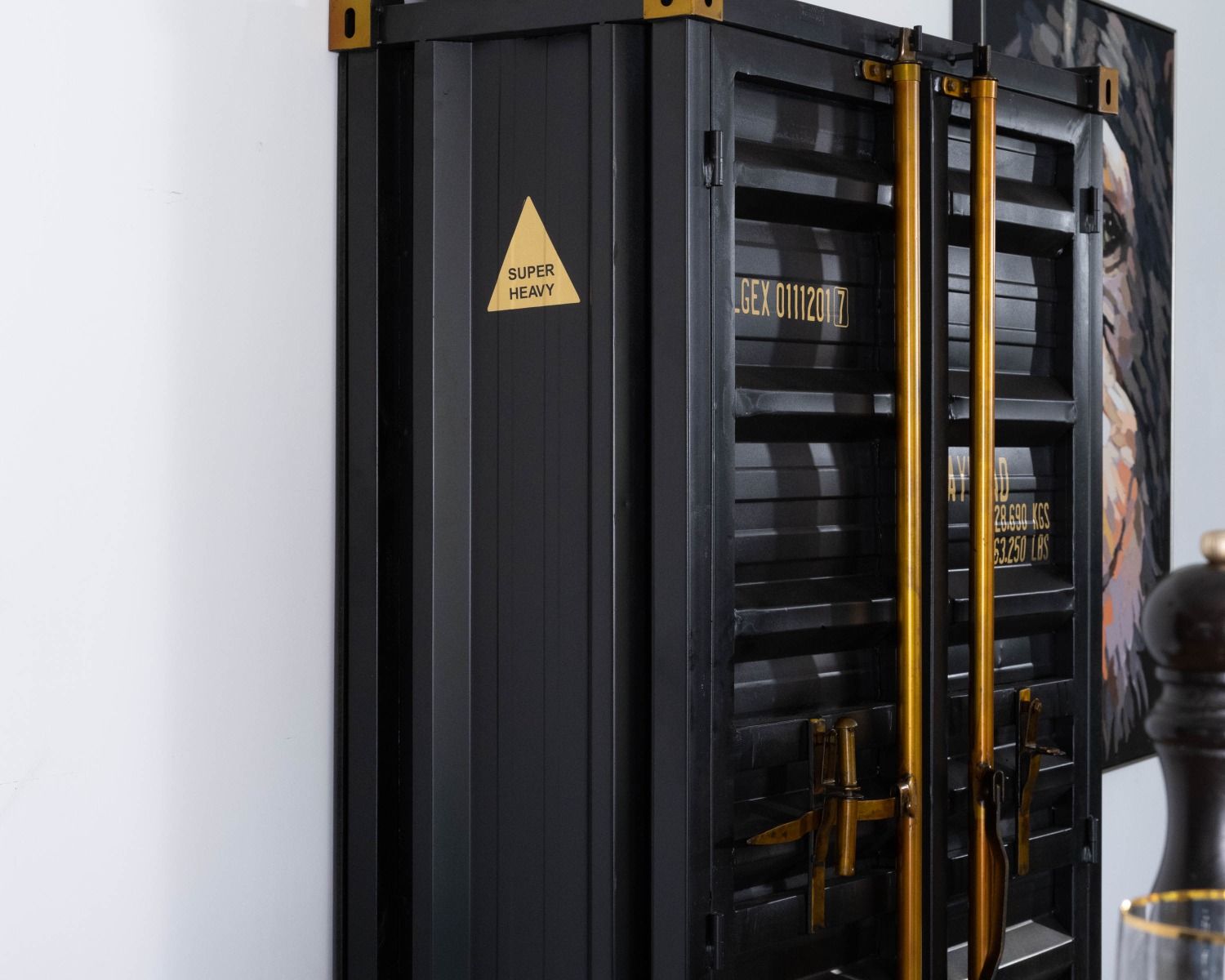 Rangement bar style container à doubles portes noir "Crazy"