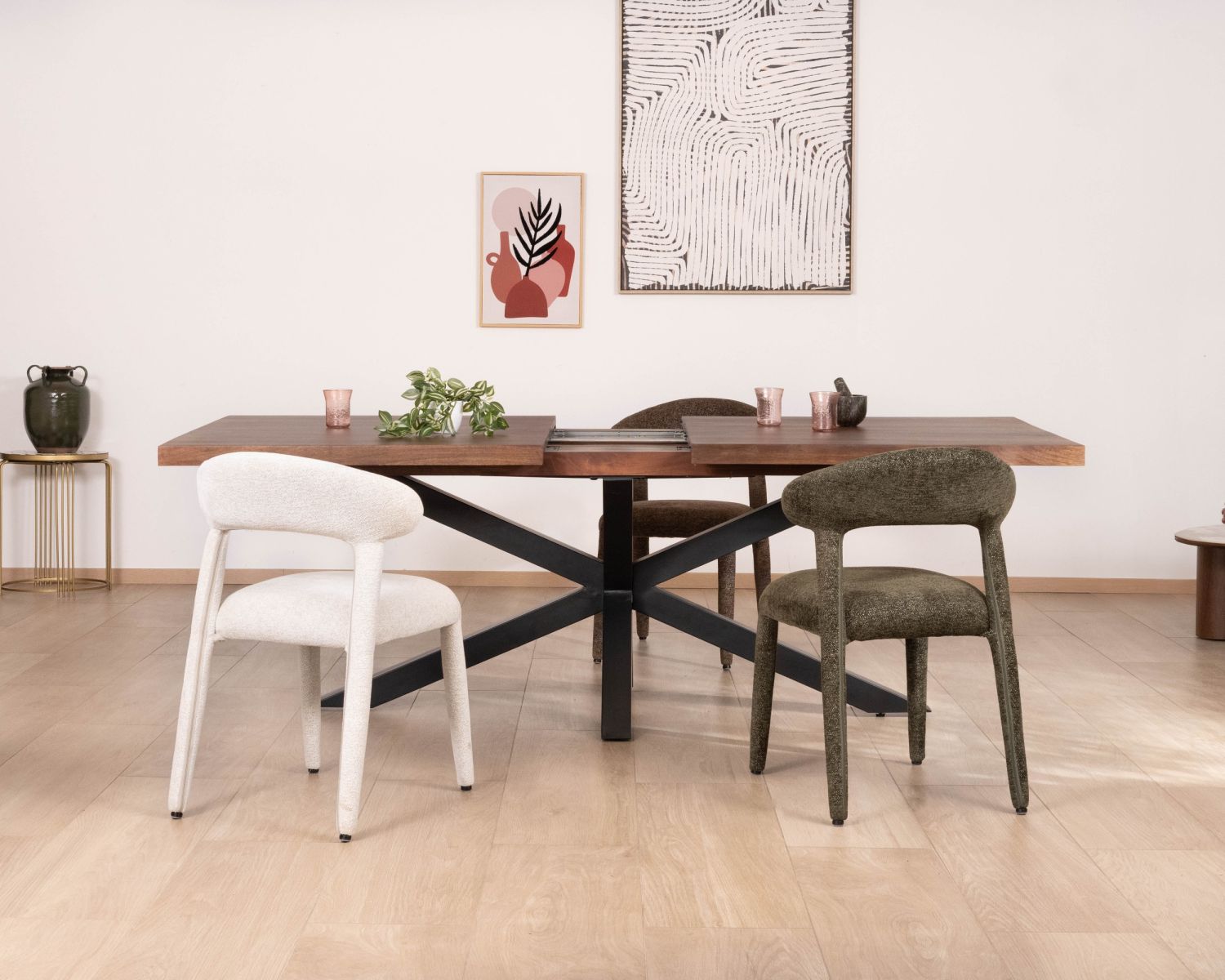 Table de repas extensible 190-250 cm en manguier foncé avec pieds étoile "Sheffield"