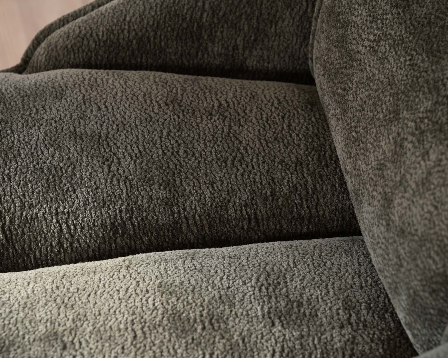 Lot de 2 chaises en tissu vert sur pied rotatif en métal "Biorg" style rétro