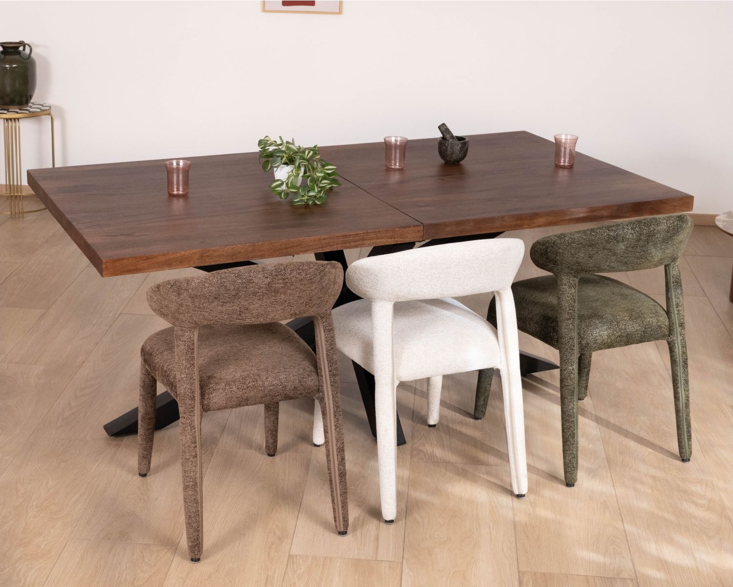 Table de repas extensible 190-250 cm en manguier foncé avec pieds étoile "Sheffield"