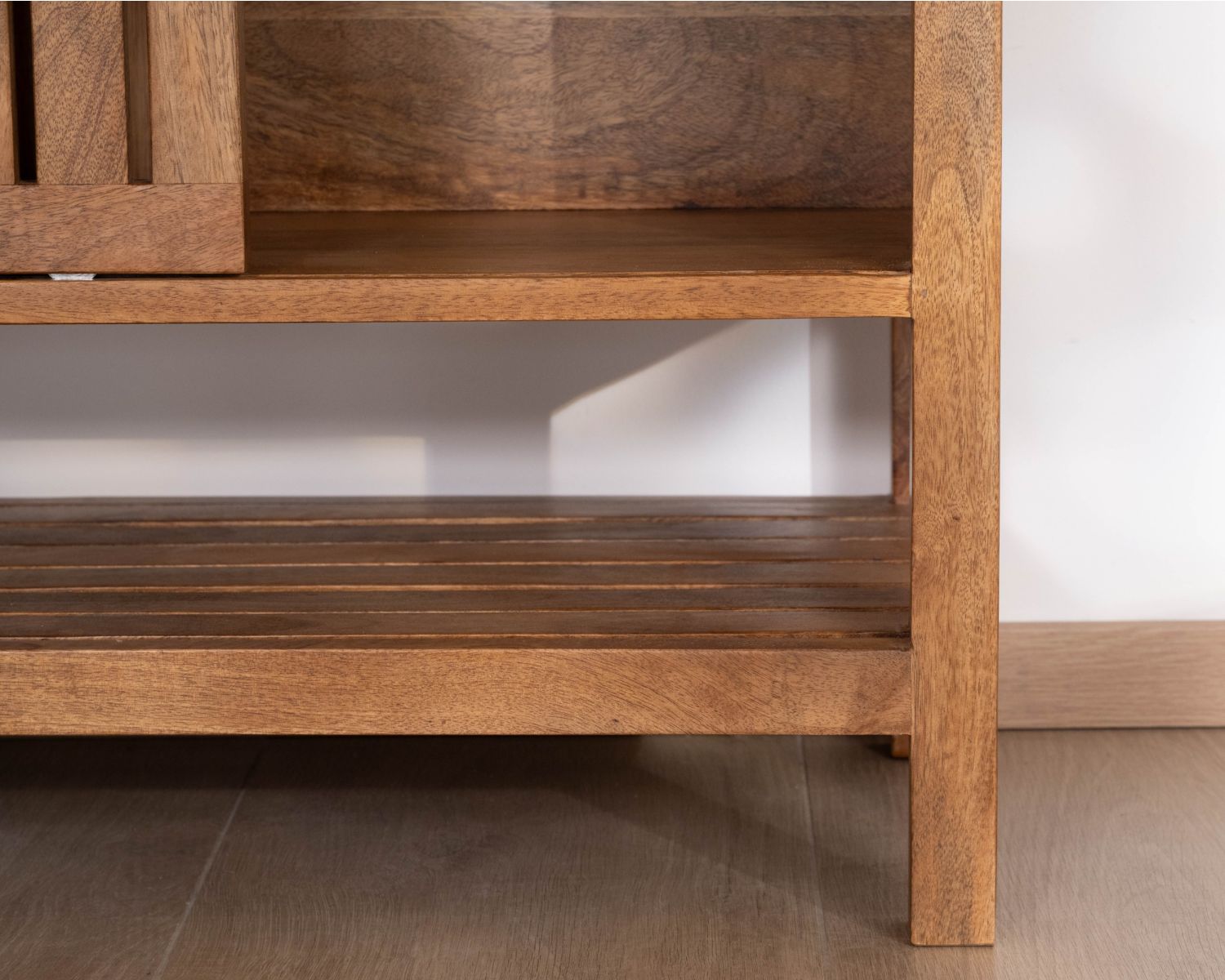 Meuble sous vasque 120 cm avec portes coulissantes "Bulle" en manguier teinte noyer