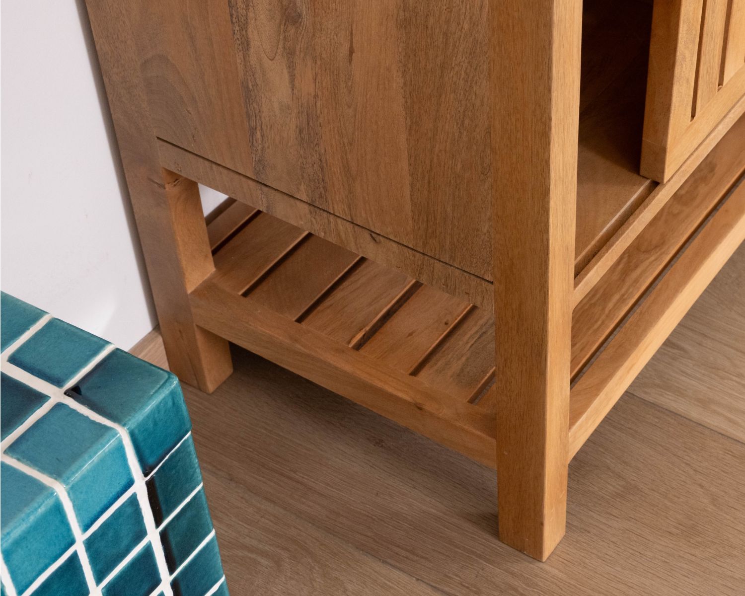 Meuble sous vasque 120 cm "Bulle" en manguier teinte chêne clair