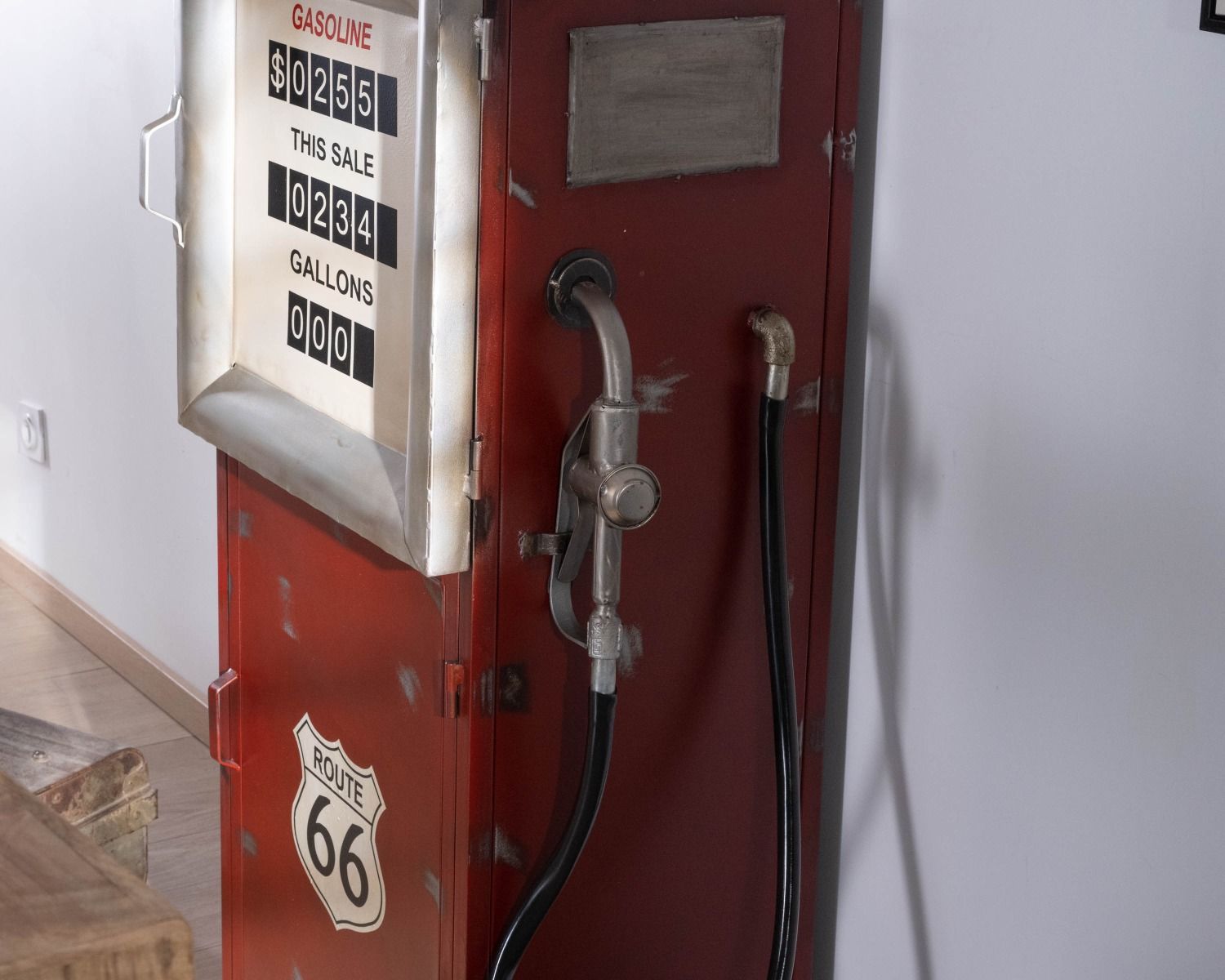 Meuble bar esprit récup route 66 pompe à essence métal rouge "Crazy"