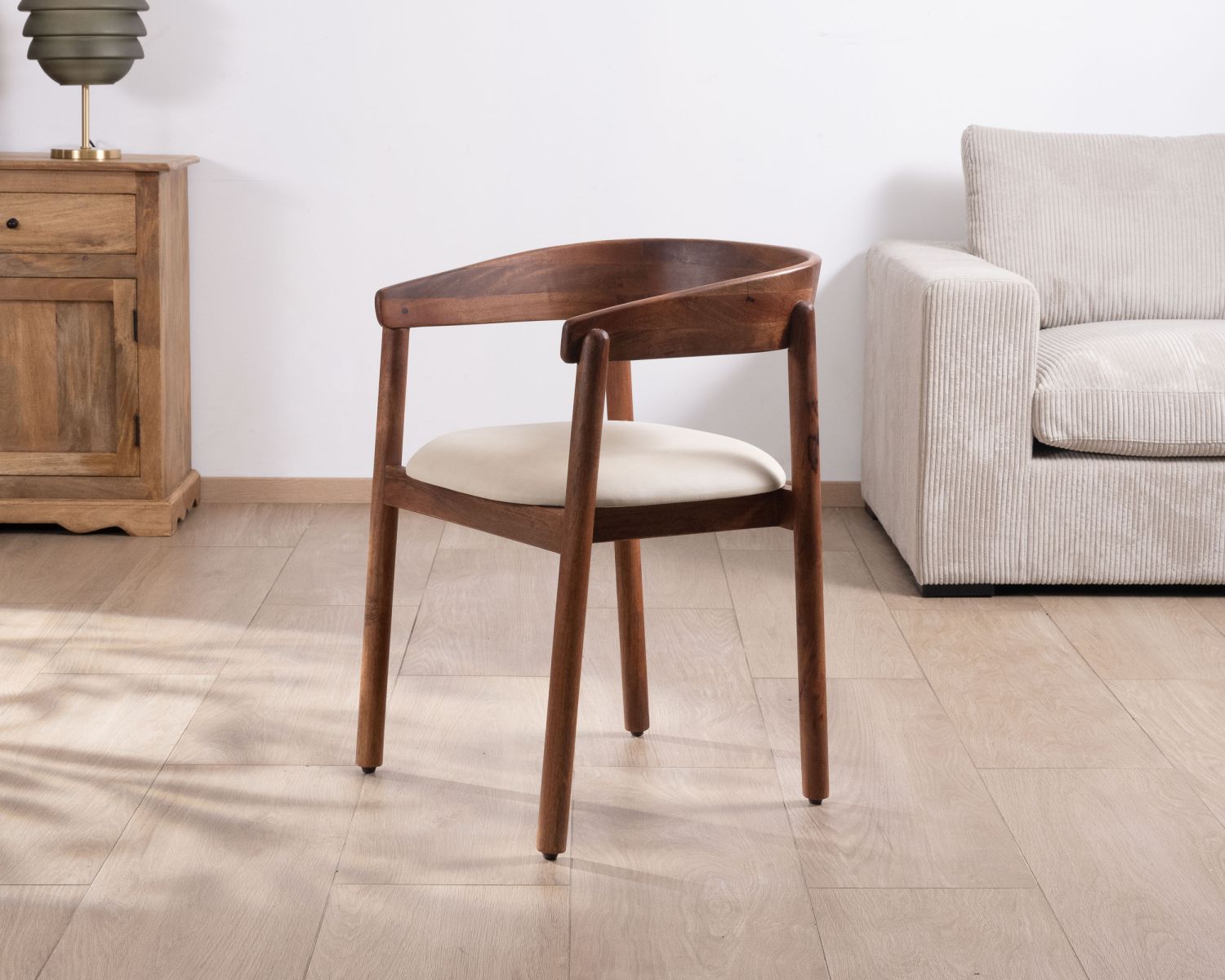 Chaise de repas style rétro "Polo" en manguier et assise tissu blanc