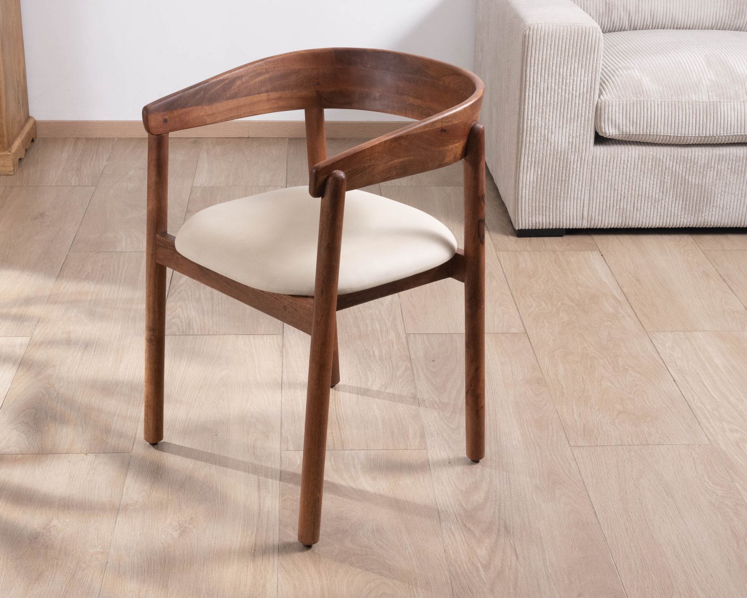 Chaise de repas style rétro "Polo" en manguier et assise tissu blanc