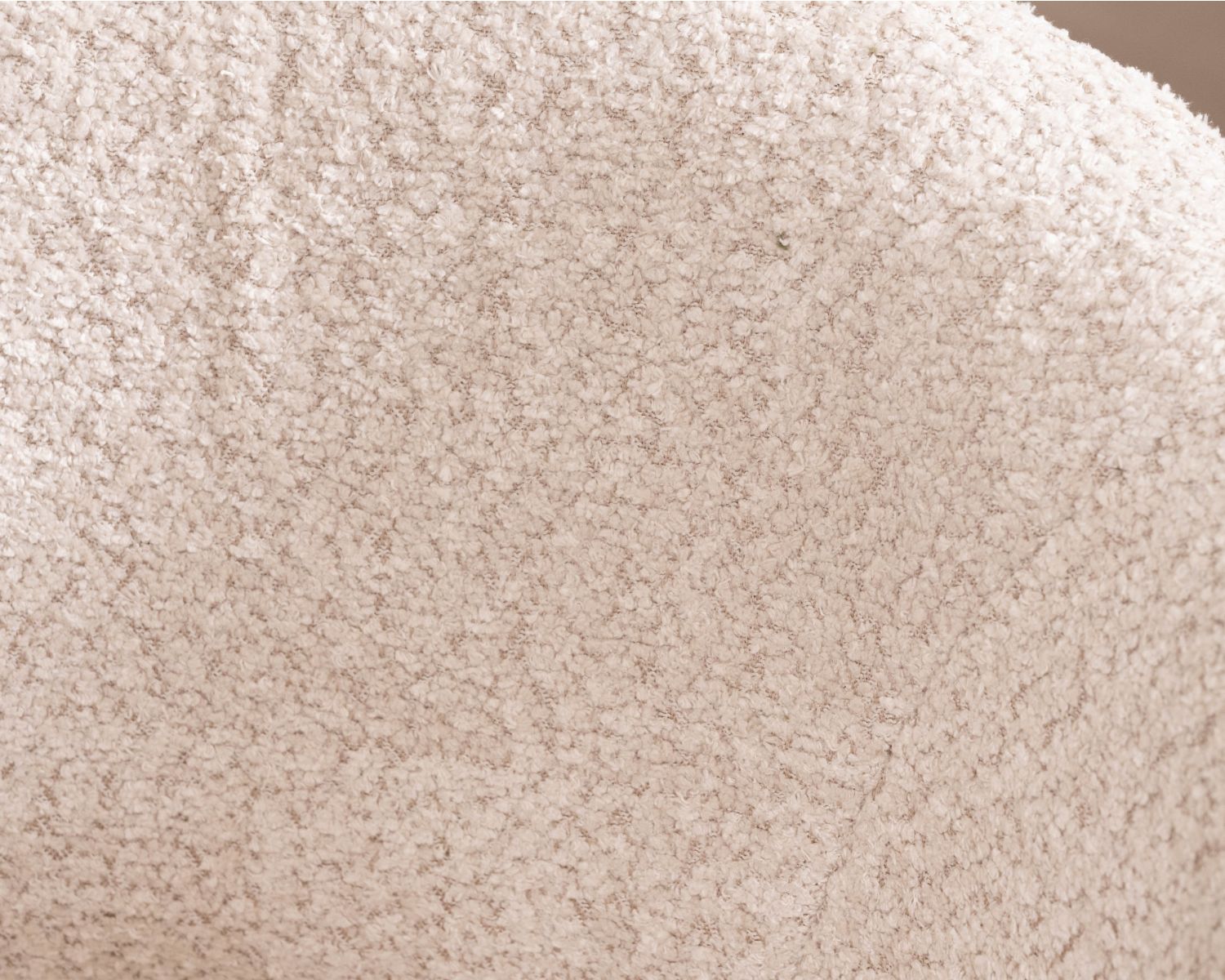 Lot de 2 chaises esprit newtro en tissu bouclettes blanc cassé et pieds métal noir "Sonate"