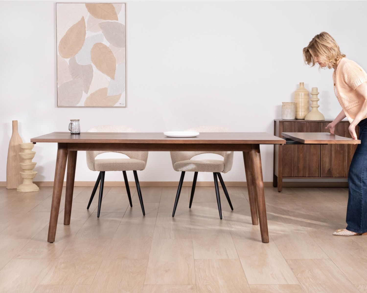 Table de repas extensible 180 cm "Odessa" en manguier massif teinte noyer