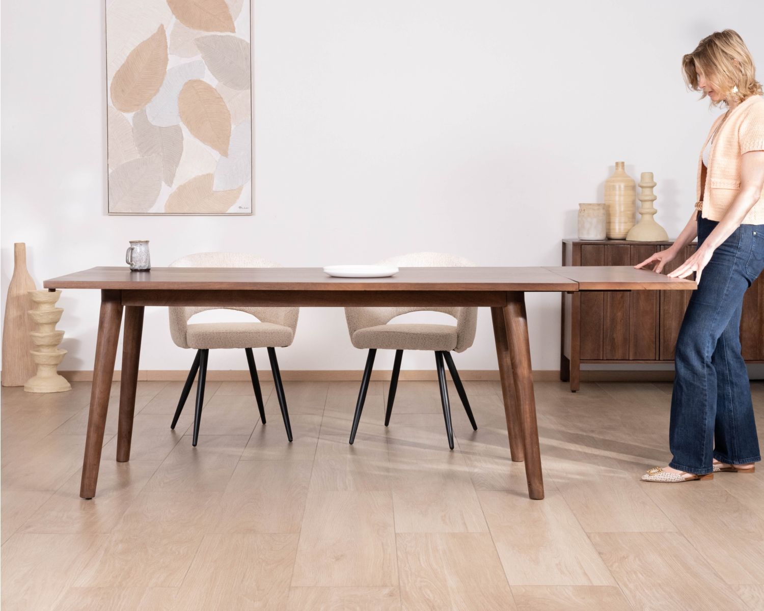 Table de repas extensible 180 cm "Odessa" en manguier massif teinte noyer