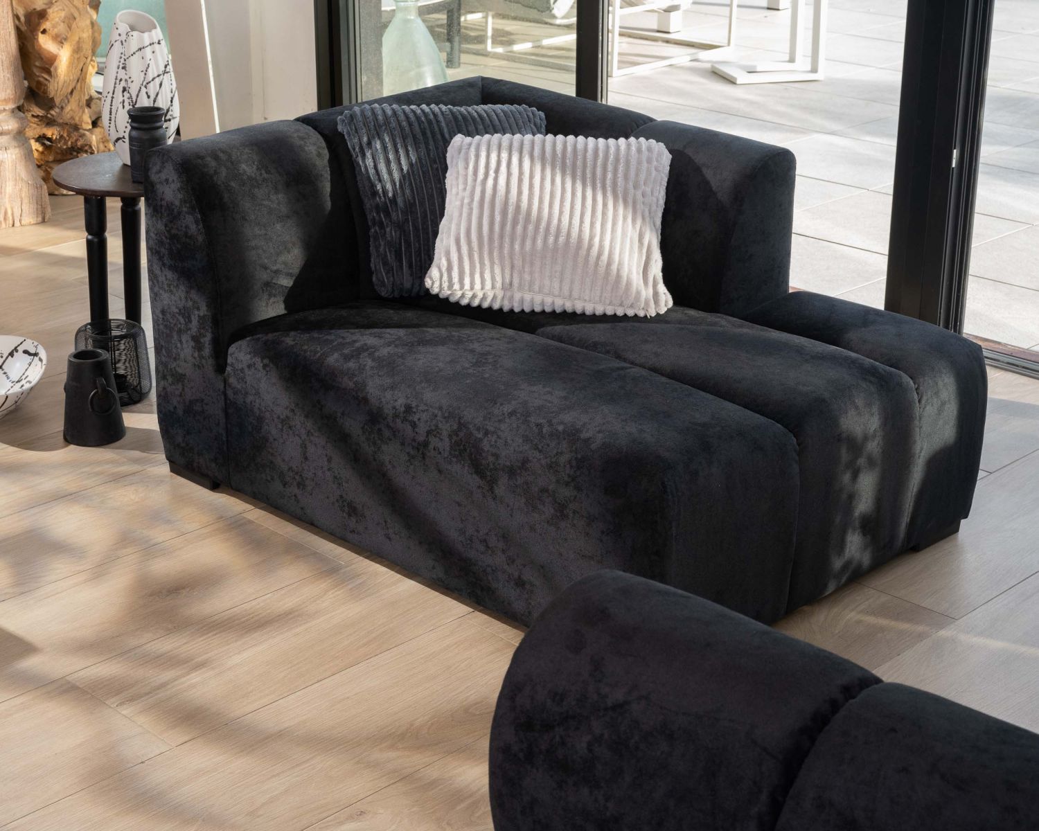 Canapé 3 places avec méridienne "Enjoy Home" en velours lisse anthracite