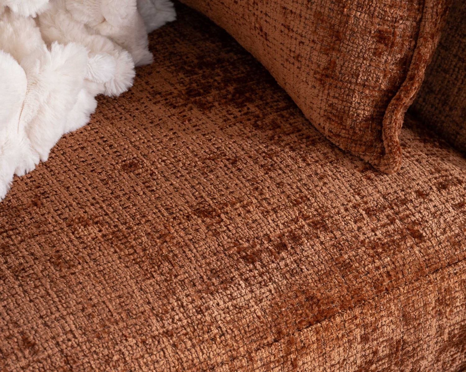 Canapé 3 places ultra confort esprit rétro en tissu tramé terracotta "Hasting"