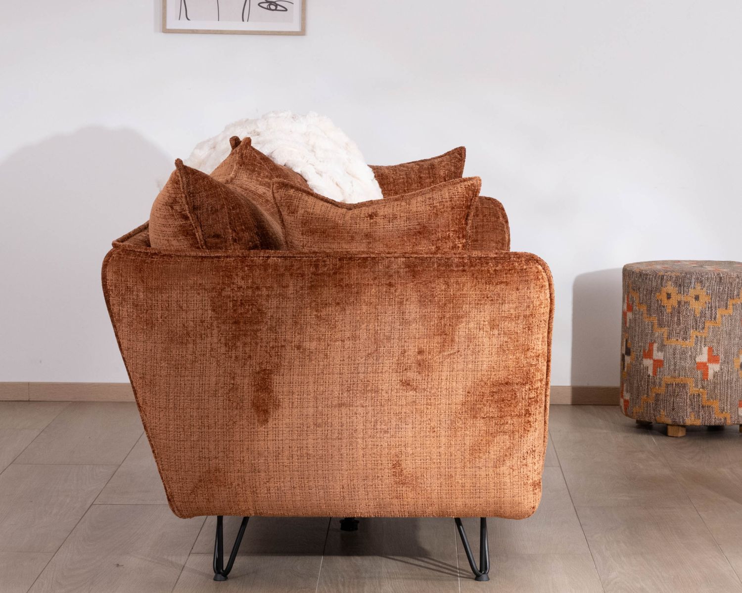 Canapé 3 places ultra confort esprit rétro en tissu tramé terracotta "Hasting"