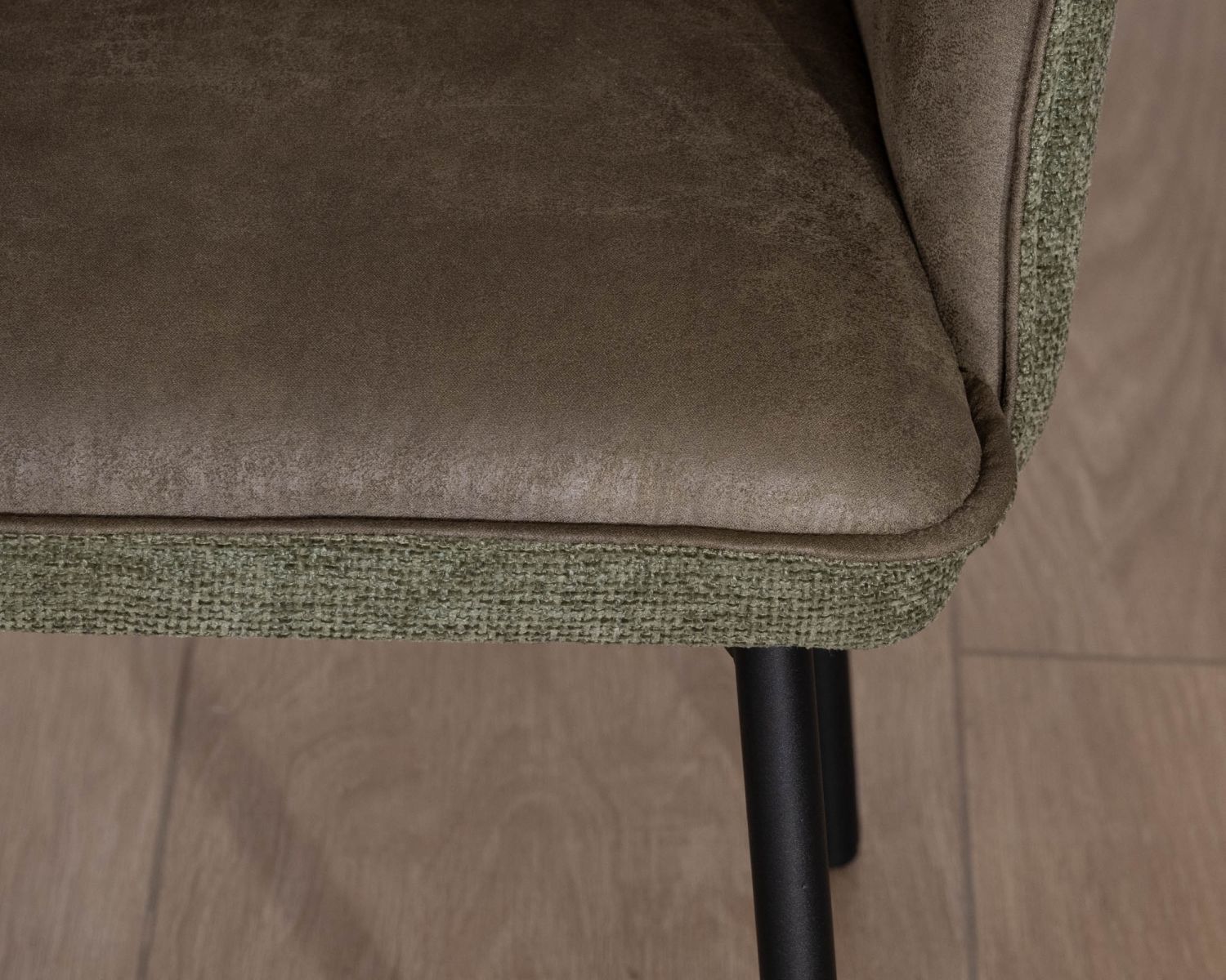 Lot de 2 chaises de repas look rétro "Lokka" bi-matière vert