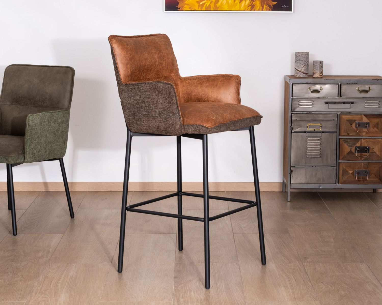 Lot de 2 chaises de bar bi-matière cognac et marron "Lokka" esprit rétro