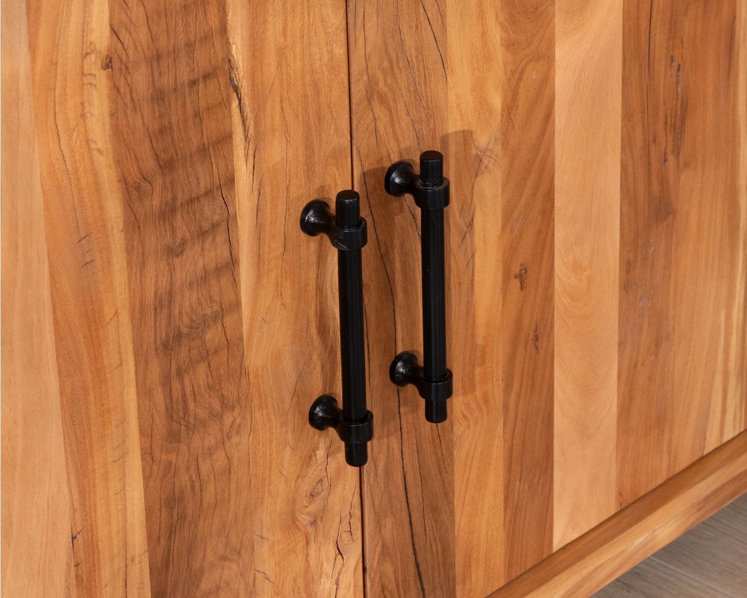 Buffet esprit maison de campagne 170 cm en bois recyclé "Mokal"