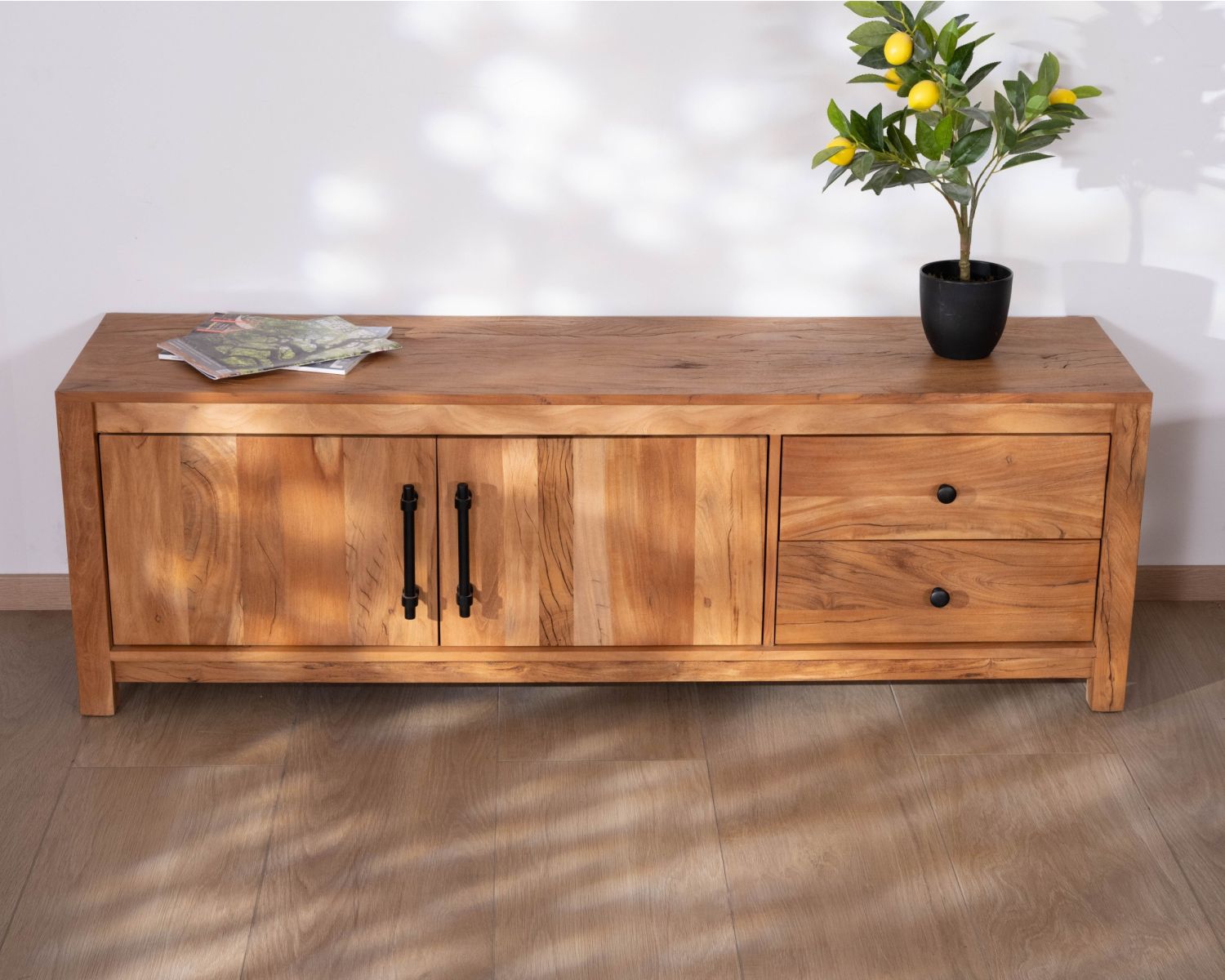 Meuble TV 155 cm esprit maison de campagne en bois recyclé "Mokal"