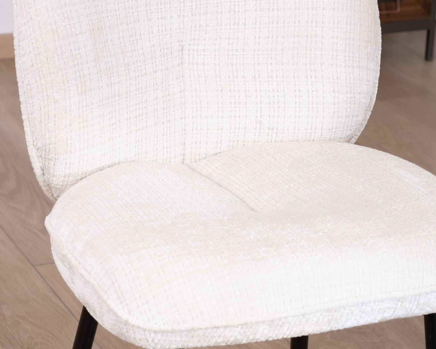 Lot de 2 chaises de repas confort style scandinave "Kinsac" en tissu bouclette blanc