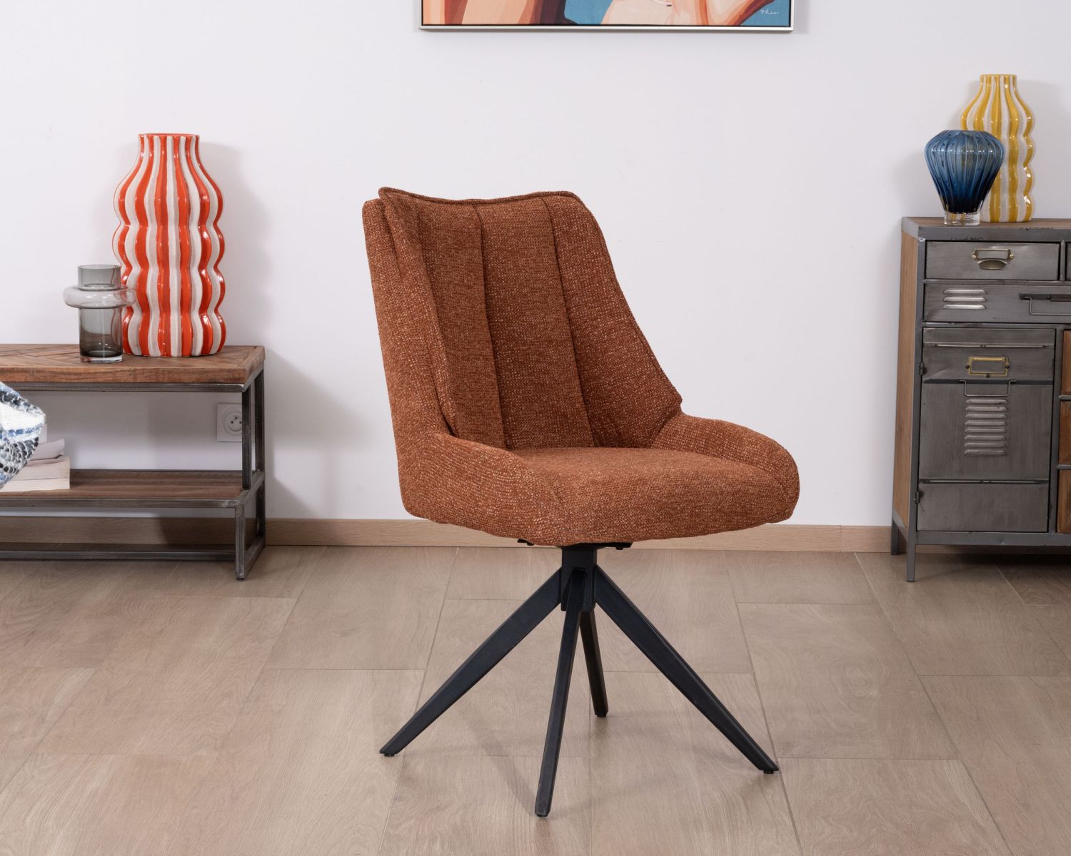 Lot de 2 chaises contemporaines en tissu terracotta "Webber" pied pivotant noir