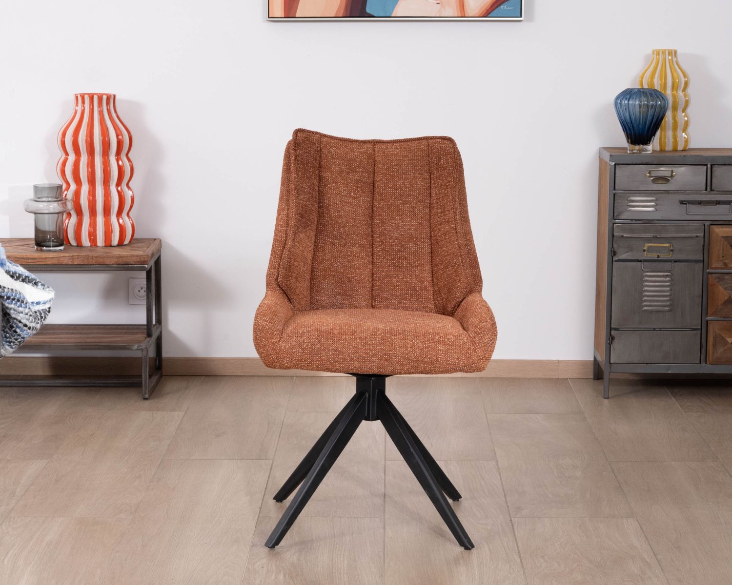 Lot de 2 chaises contemporaines en tissu terracotta "Webber" pied pivotant noir