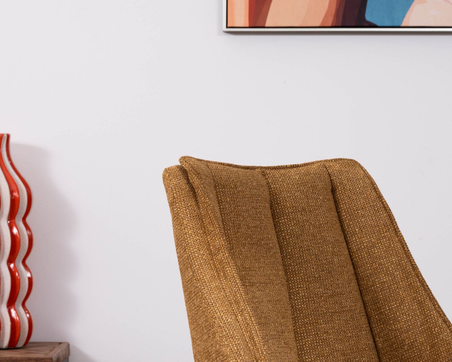 Lot de 2 chaises de repas pivotantes et matelassée en tissu moutarde "Webber"